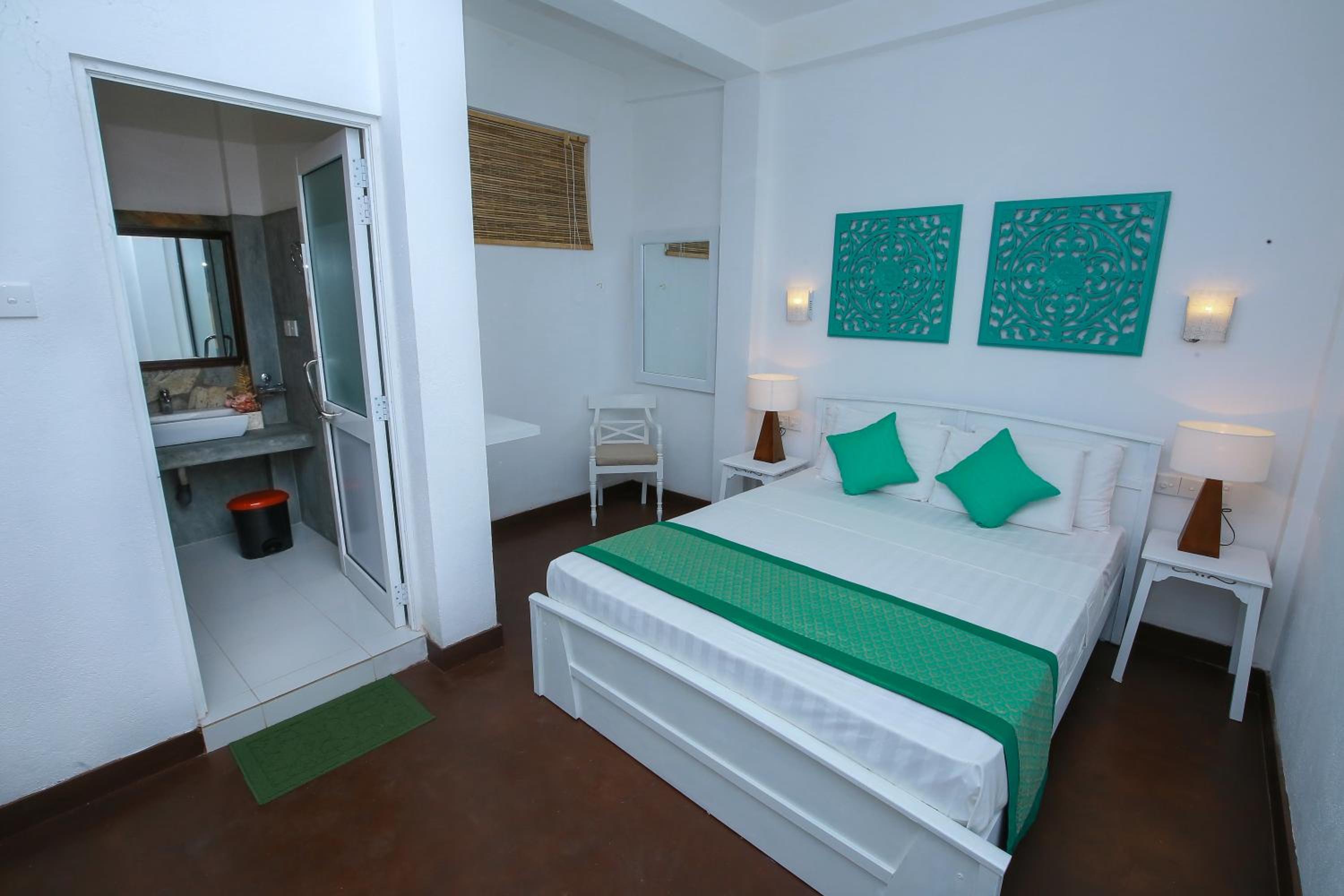 Queen Room - Photo 1