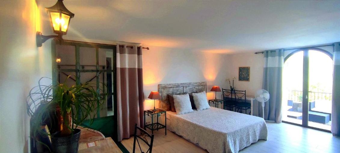 Suite with Mountain View photo 1