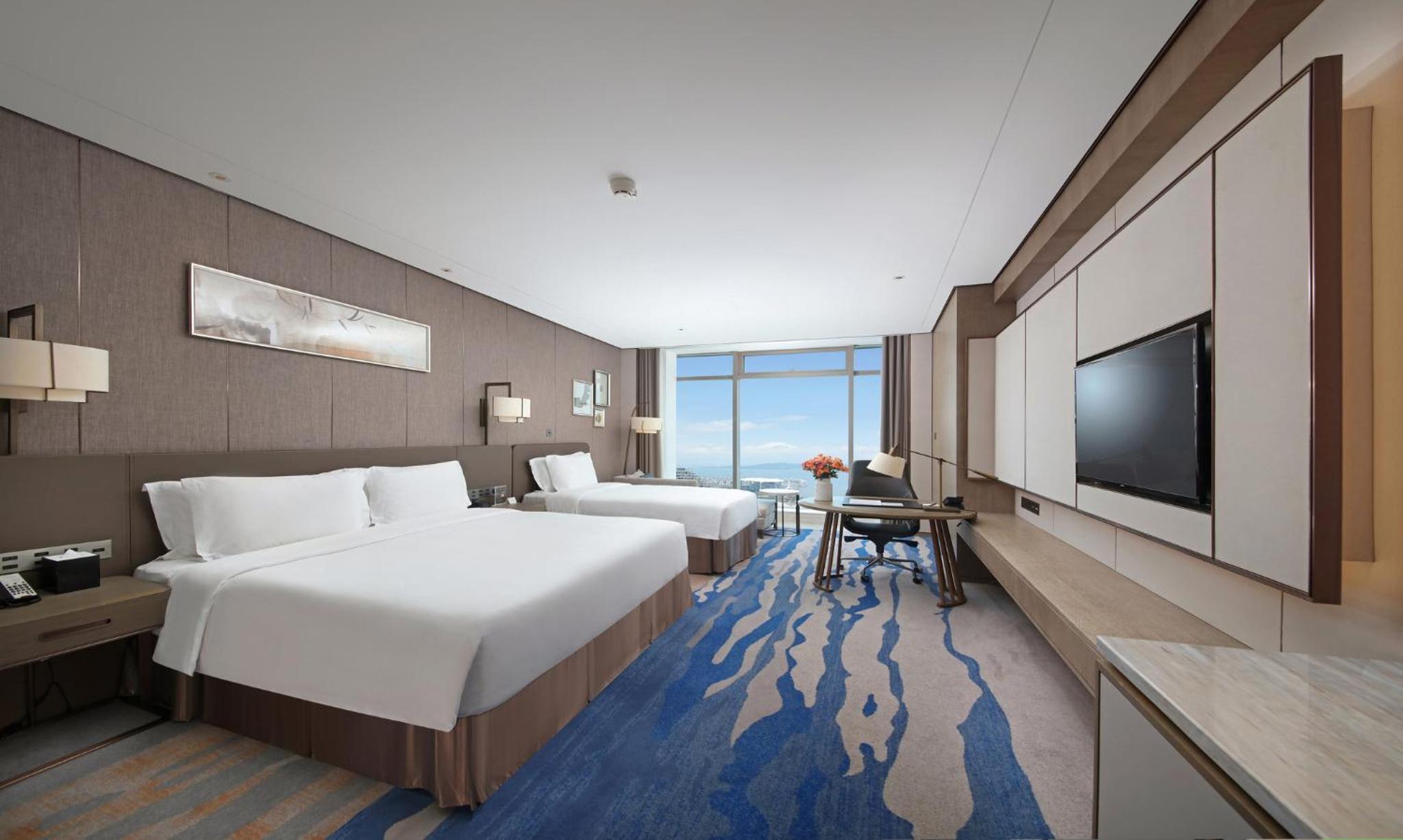 1 King and 1 Single Bed Premium Sea View photo 3