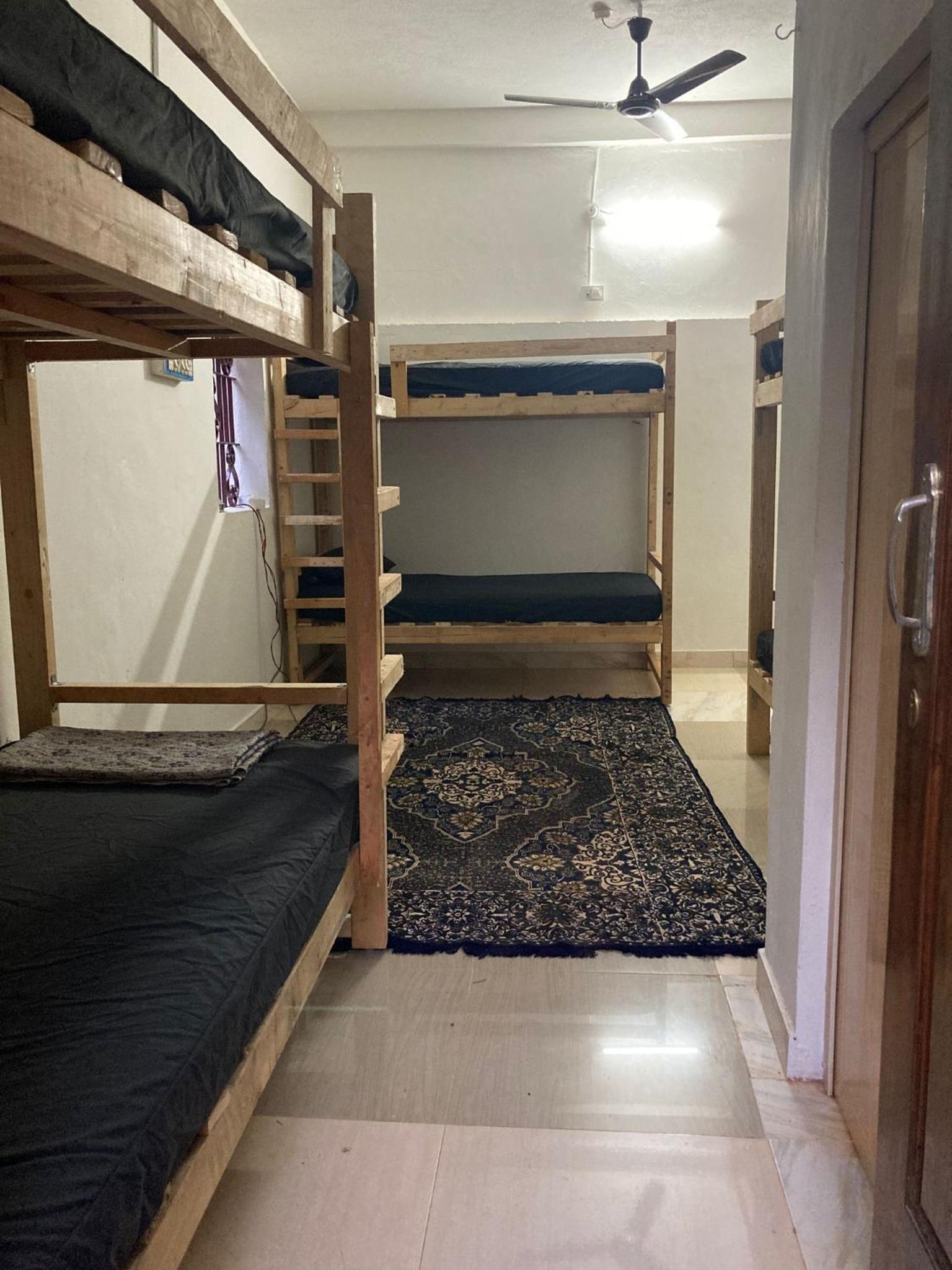 Bed in 6-Bed Dormitory Room photo 1