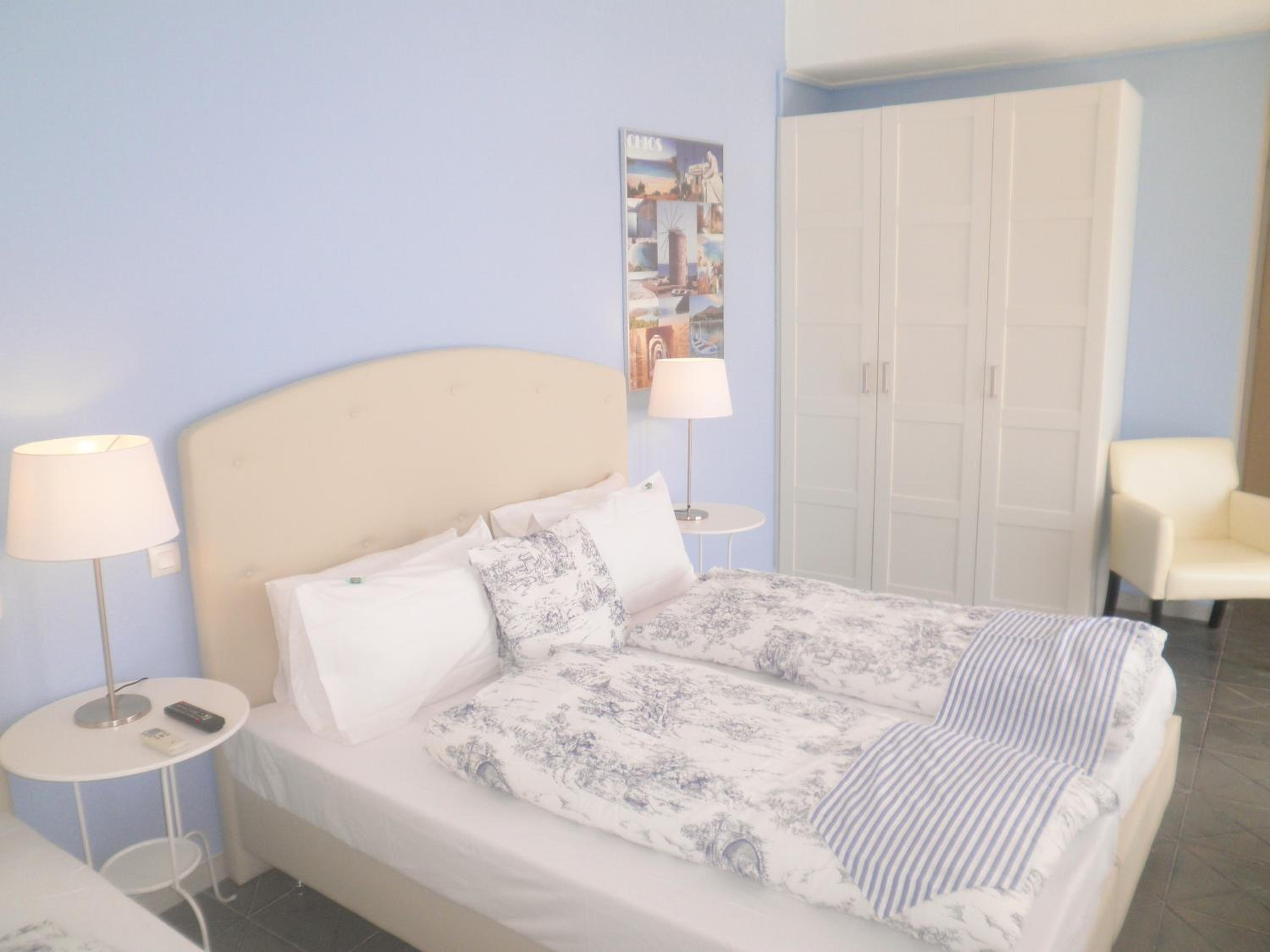 Studio (3 Adults) - Photo 1