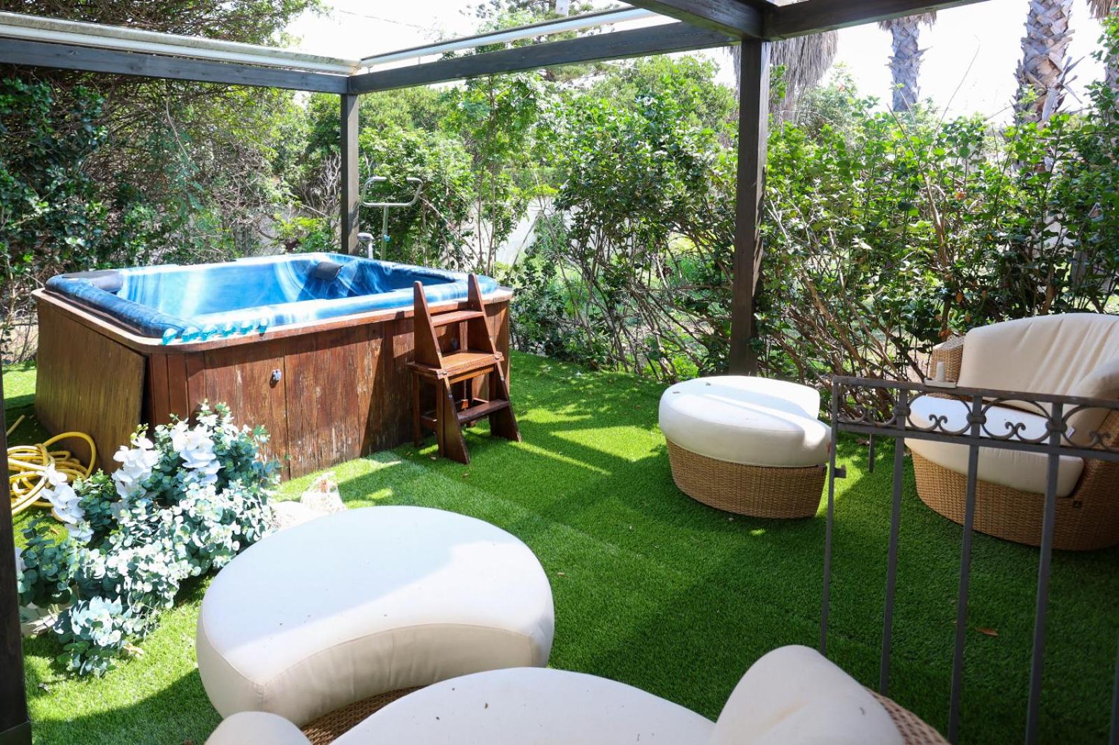 One-Bedroom Villa