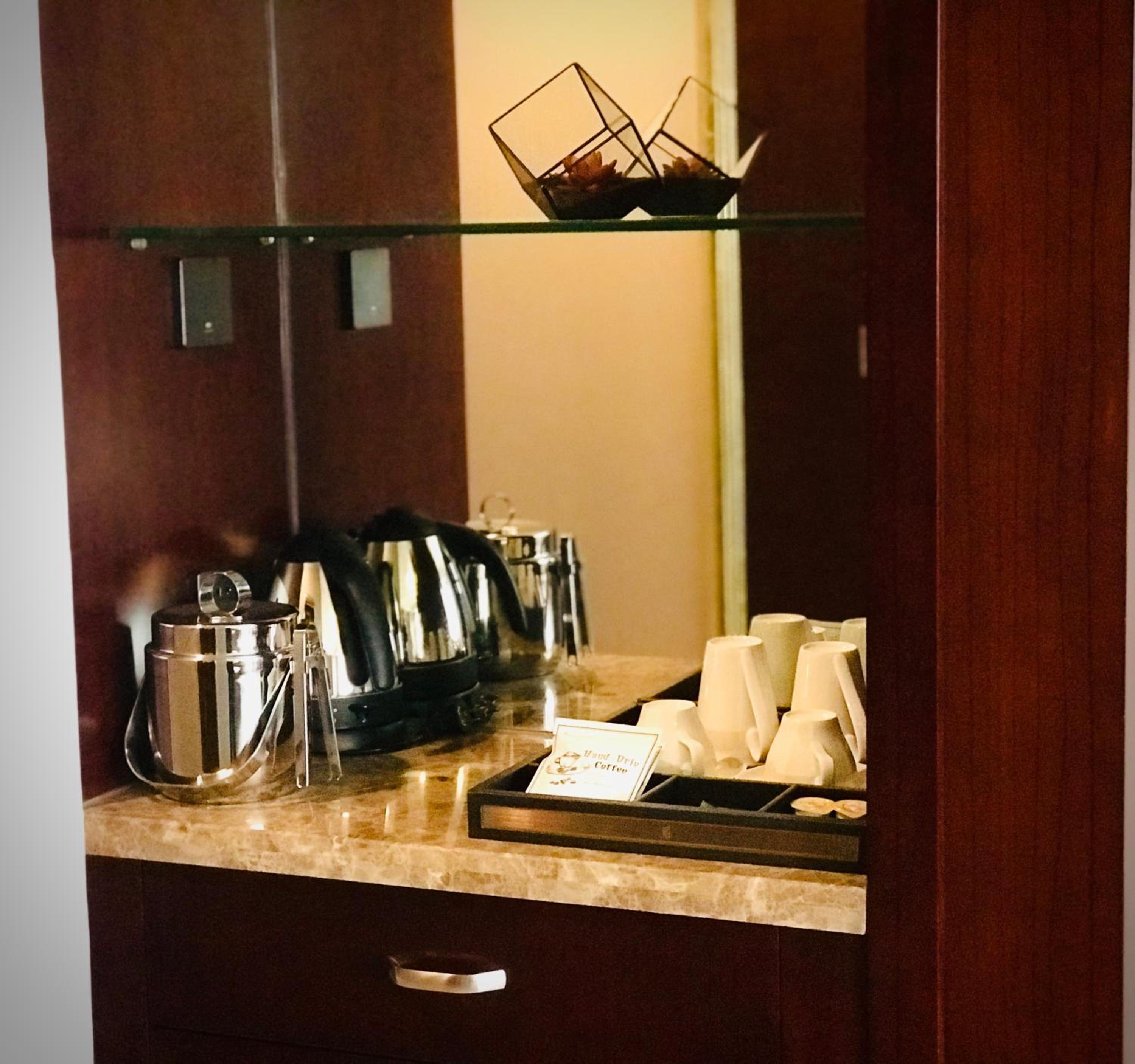 Executive Club Room photo 2