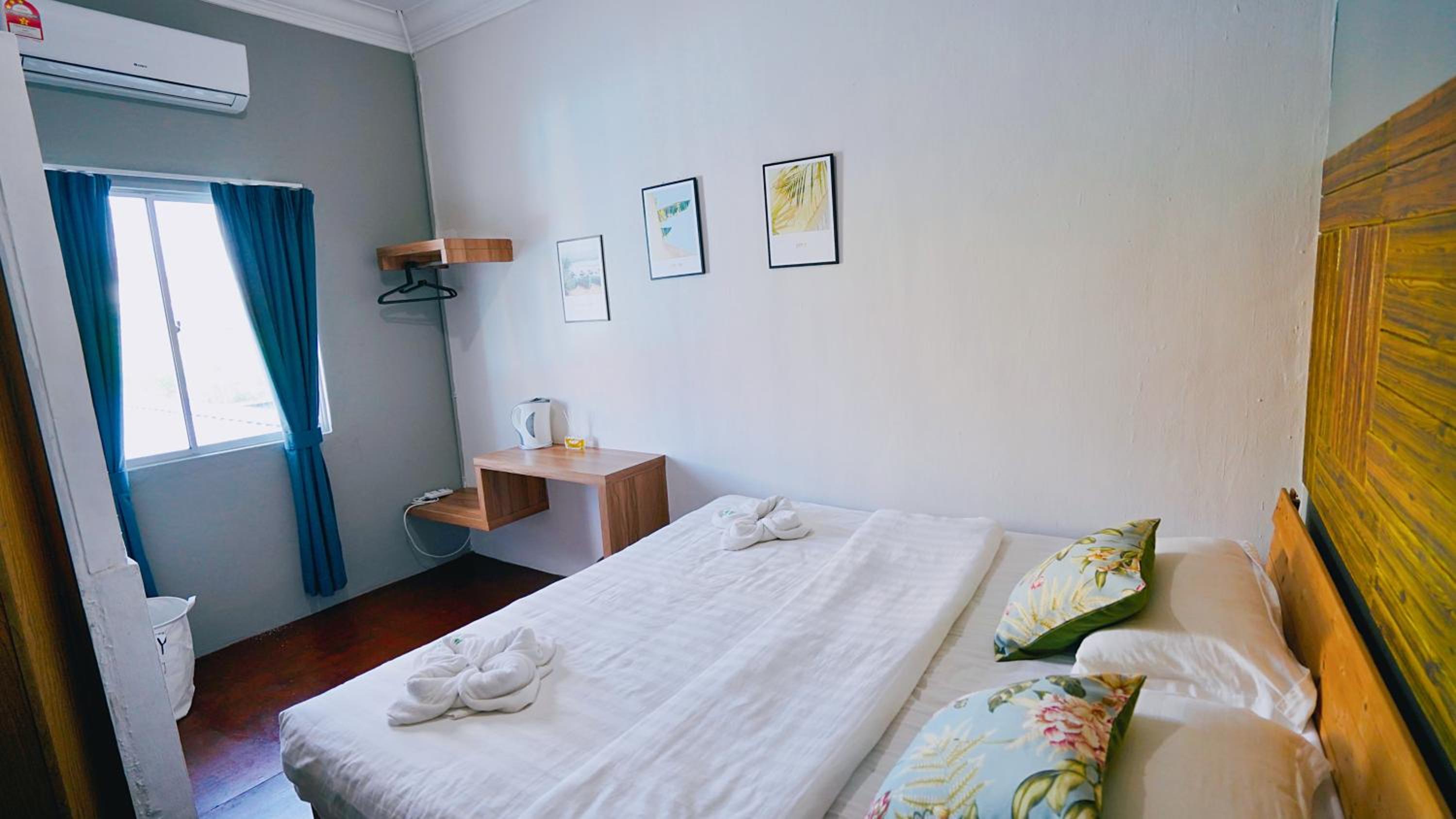 Double Room With Private Bathroom photo 1