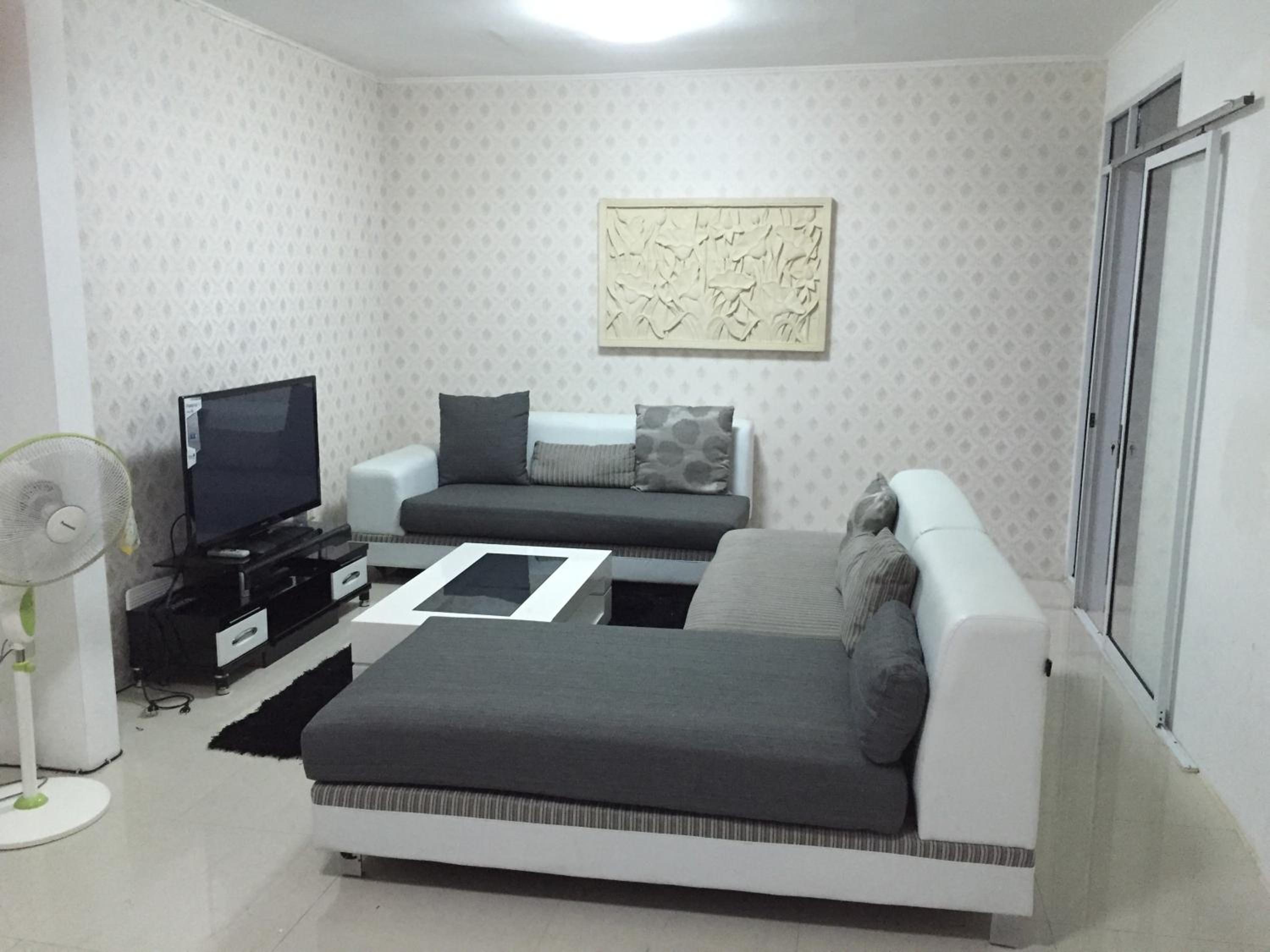 One-Bedroom House photo 1