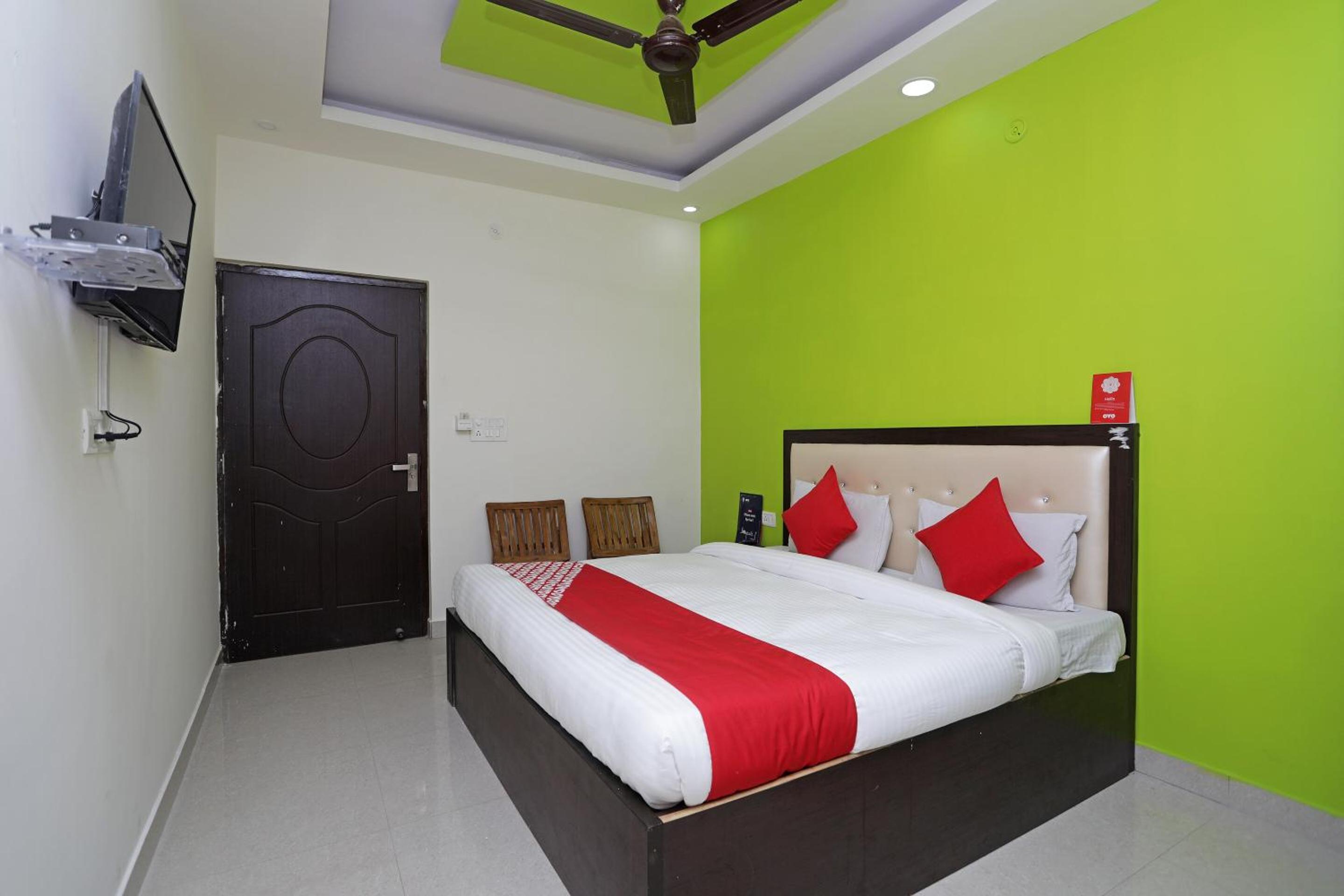 Deluxe Double Room photo 2