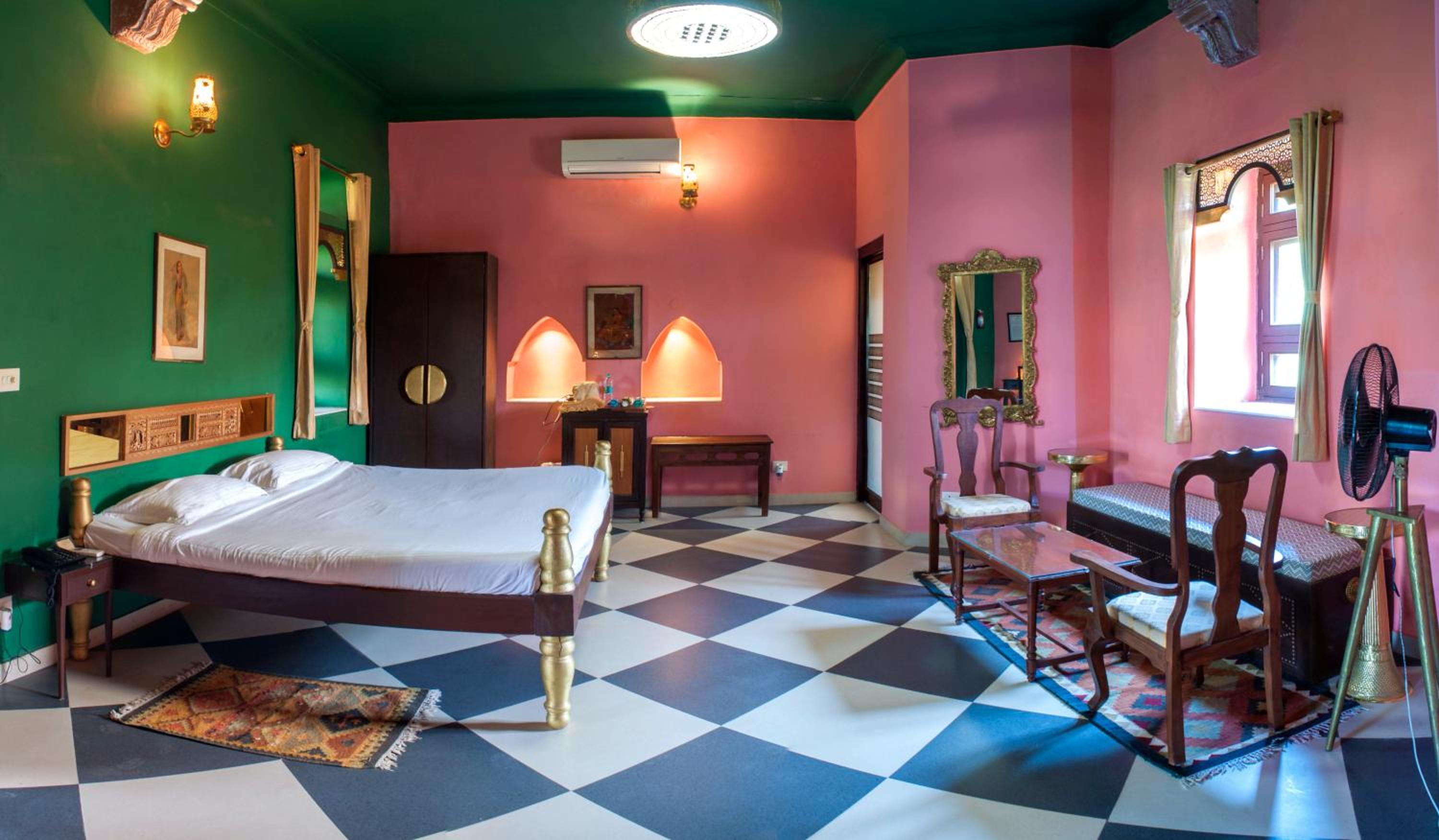 Heritage Romance  - 10% off on Spa & Laundry Service, Complimentary Evening Tea,  Guided Fort Tour and Chargeable Vintage Car ride - Photo 5
