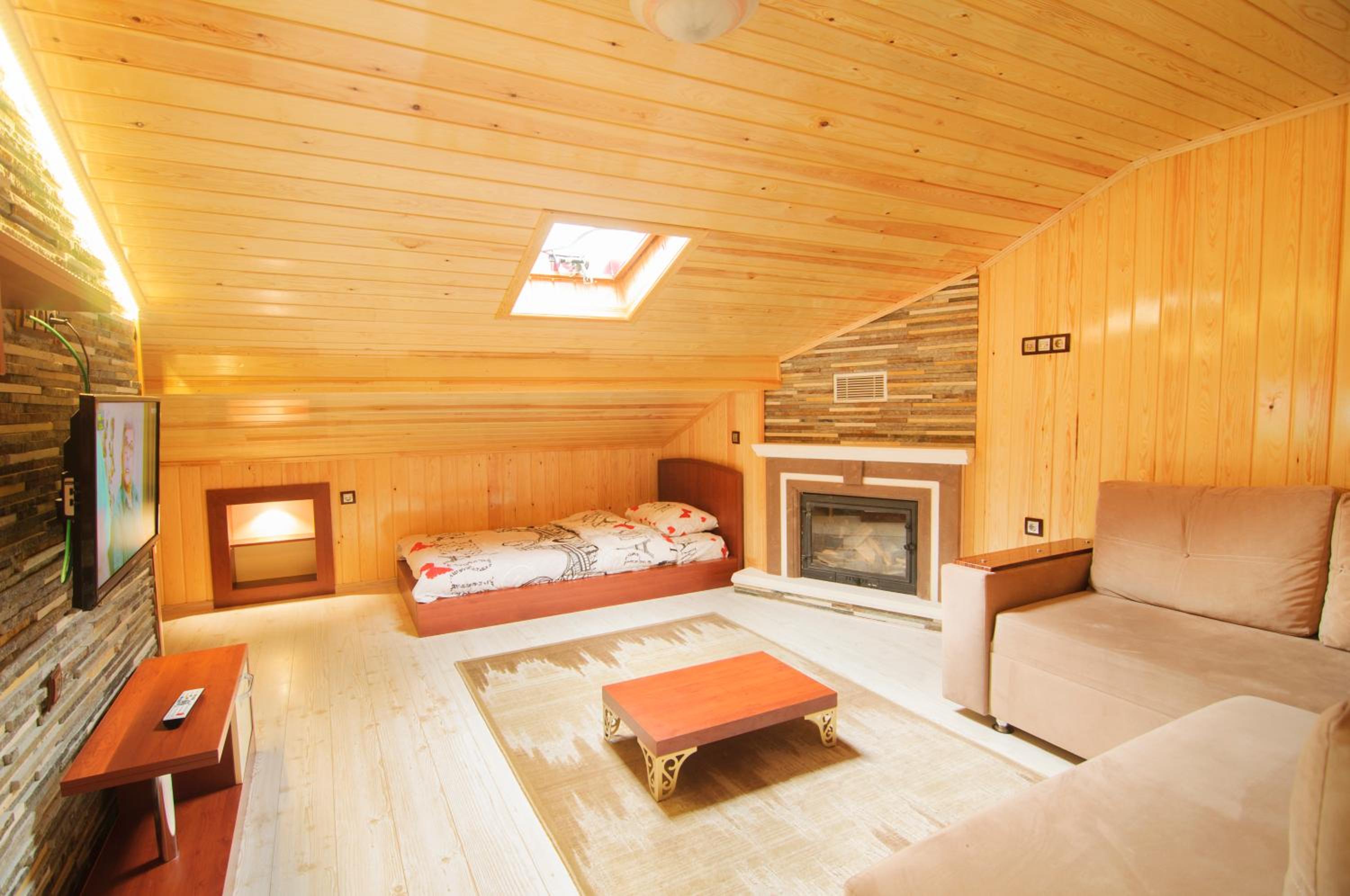 Suite with Mountain View - Photo 1