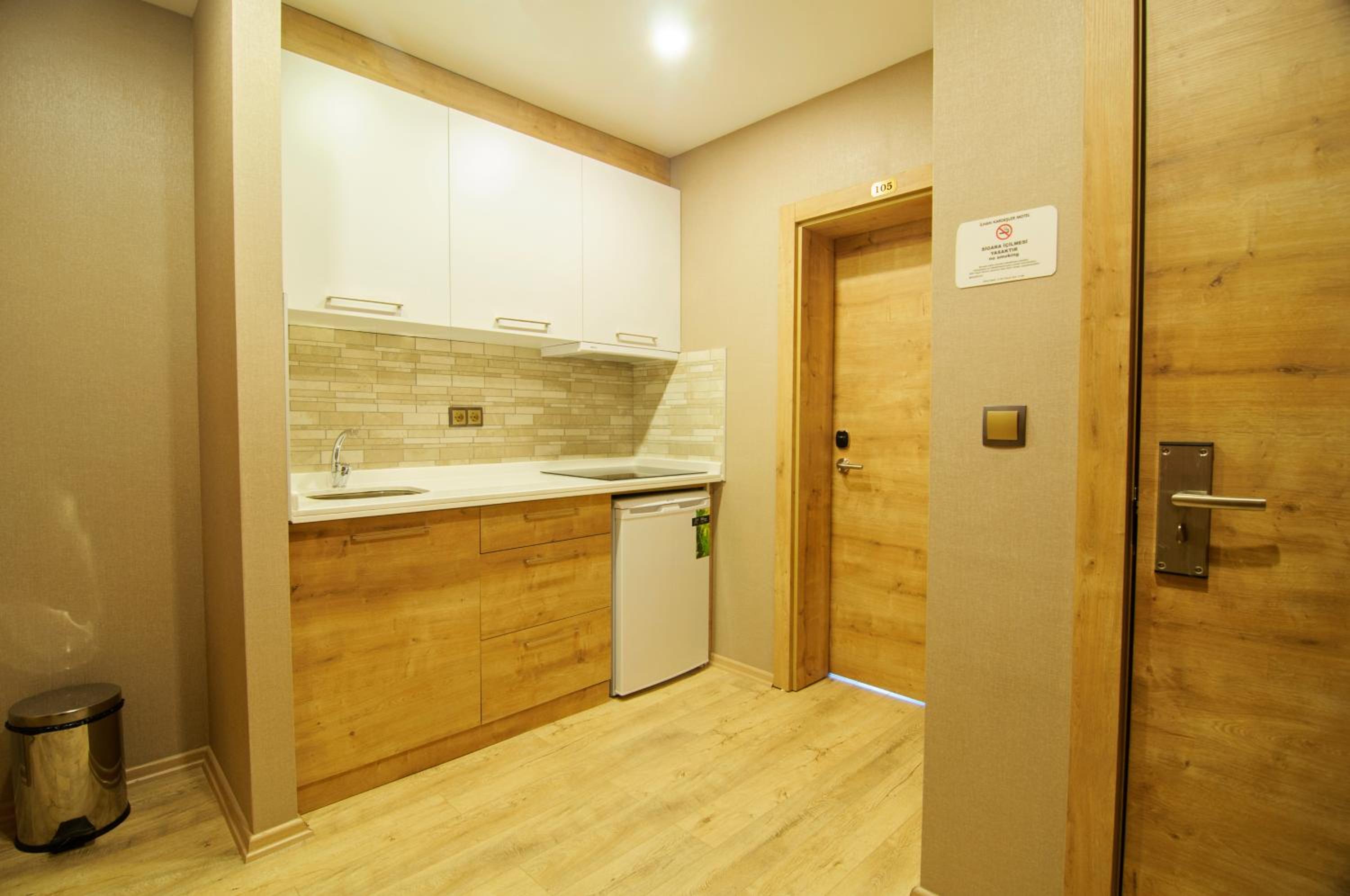 Three-Bedroom Apartment - Photo 5