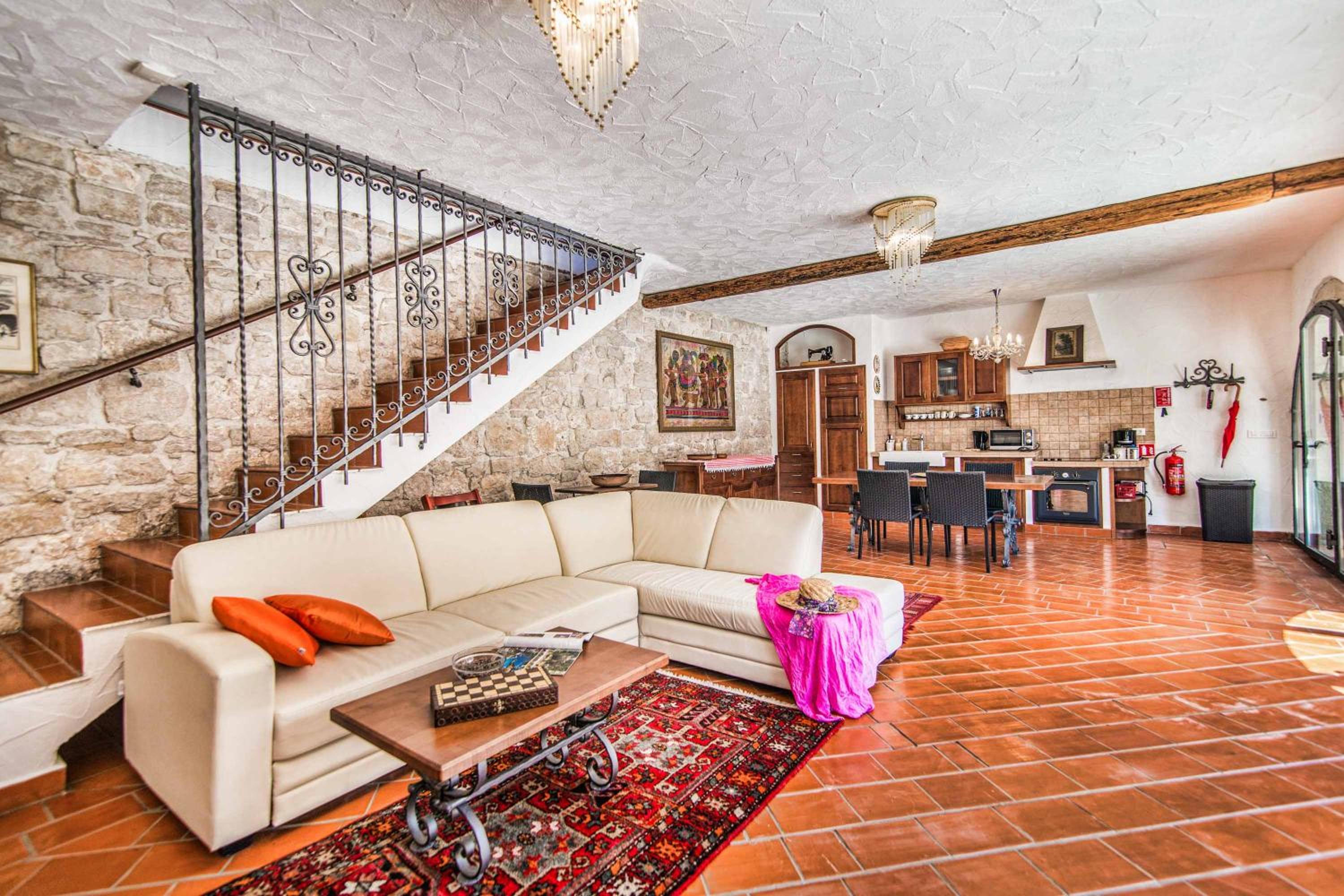 Four-Bedroom Villa photo 1