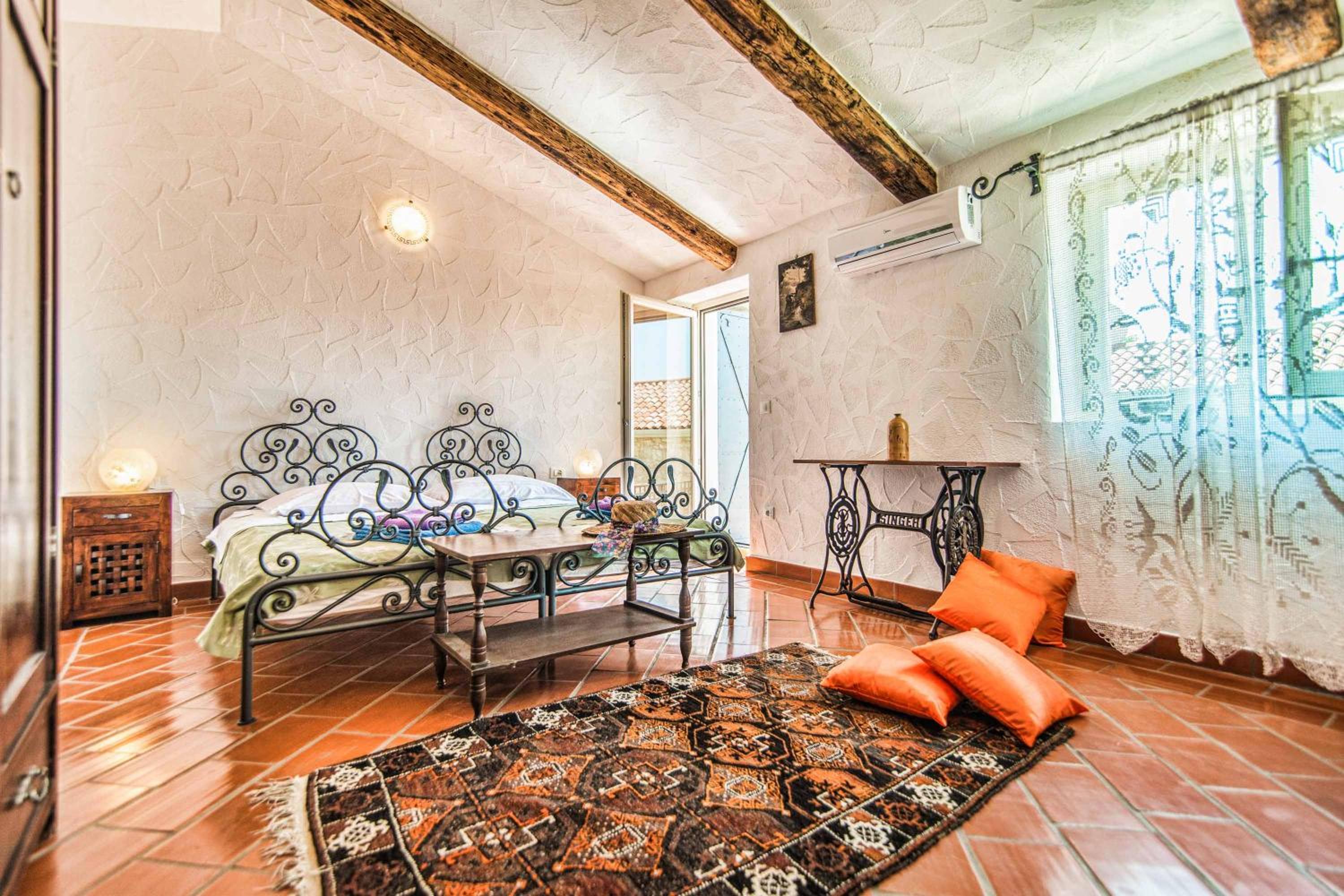 Four-Bedroom Villa photo 2