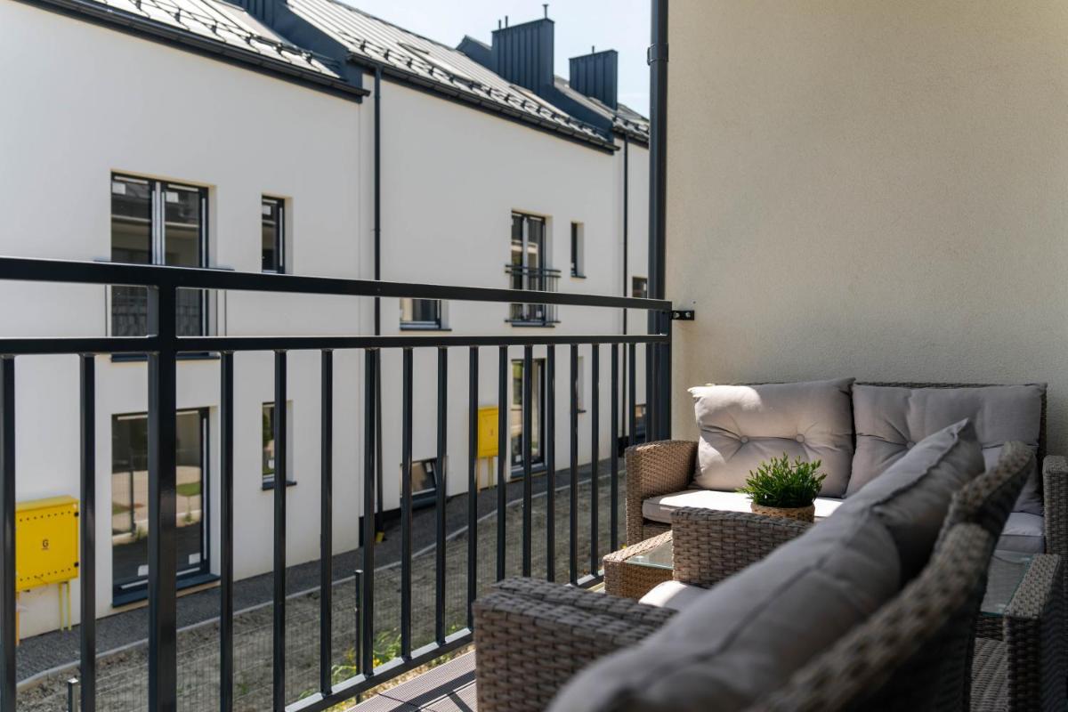 Apartment - Split Level - Photo 16