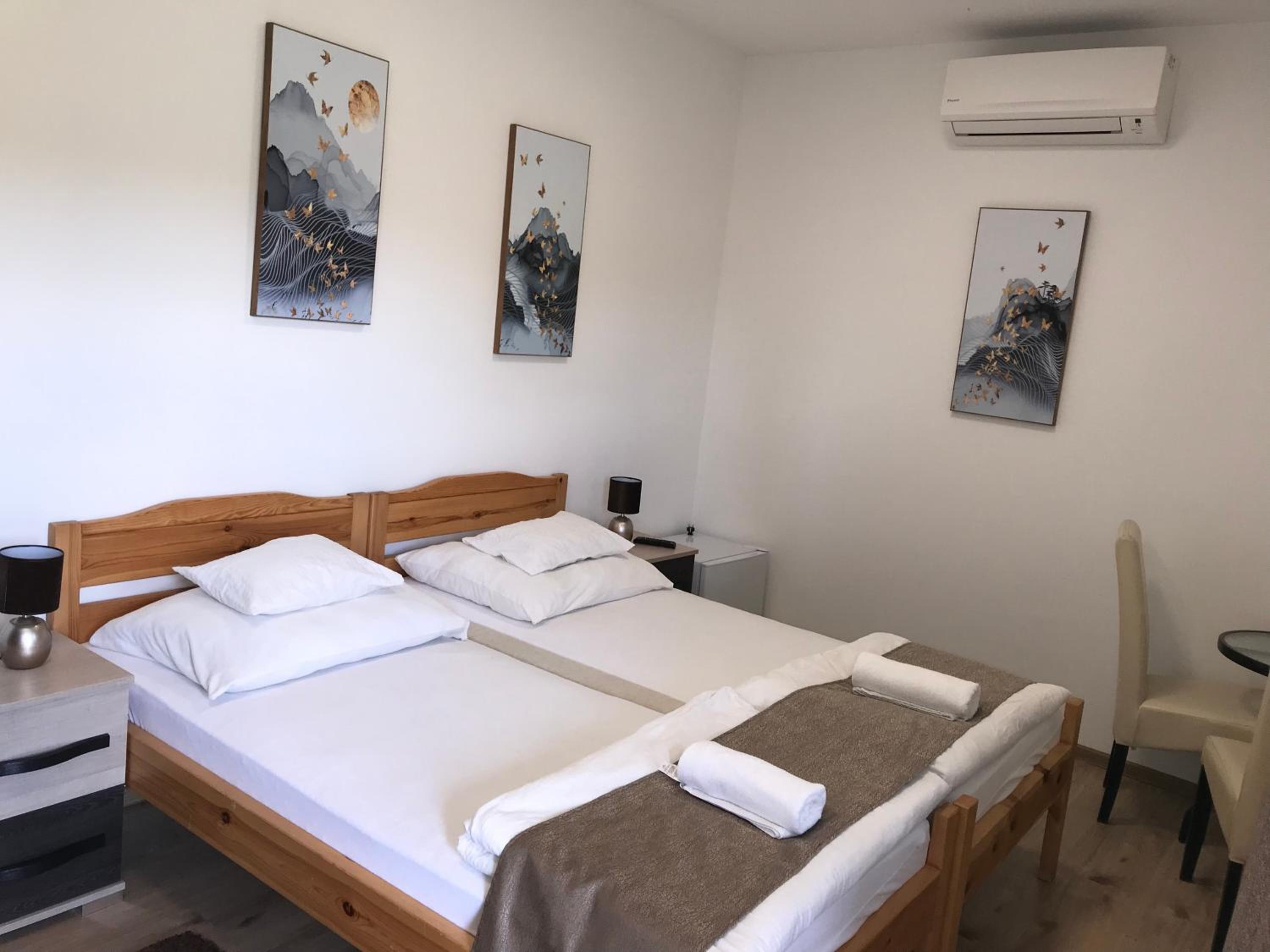 Deluxe Double Room with Shower photo 1