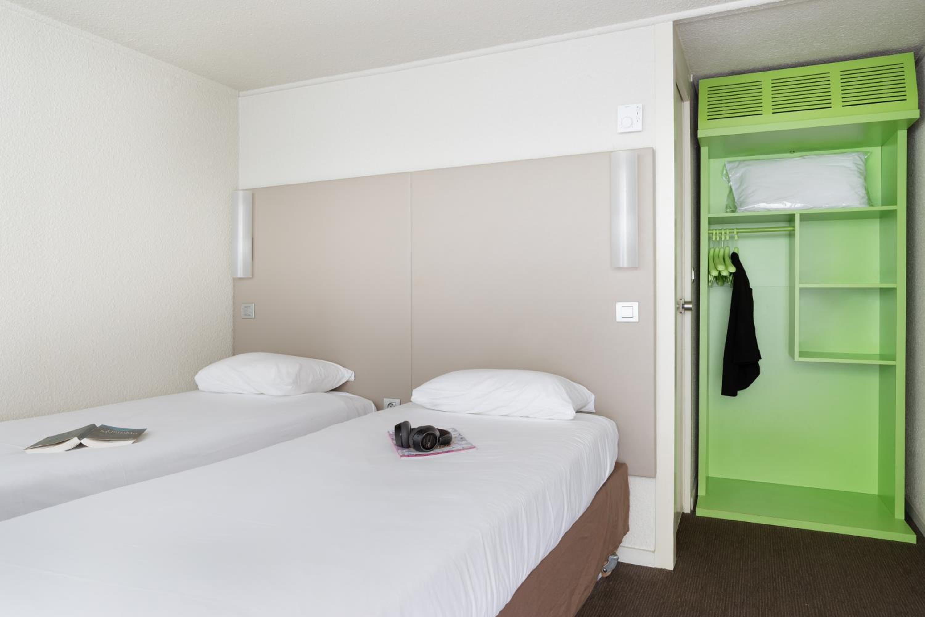 Twin Room - Photo 1