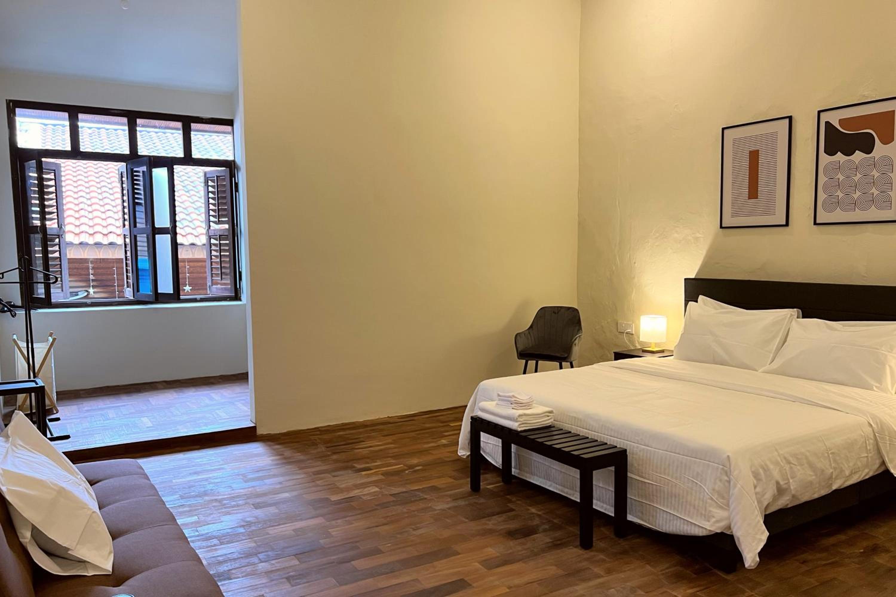Deluxe King Room