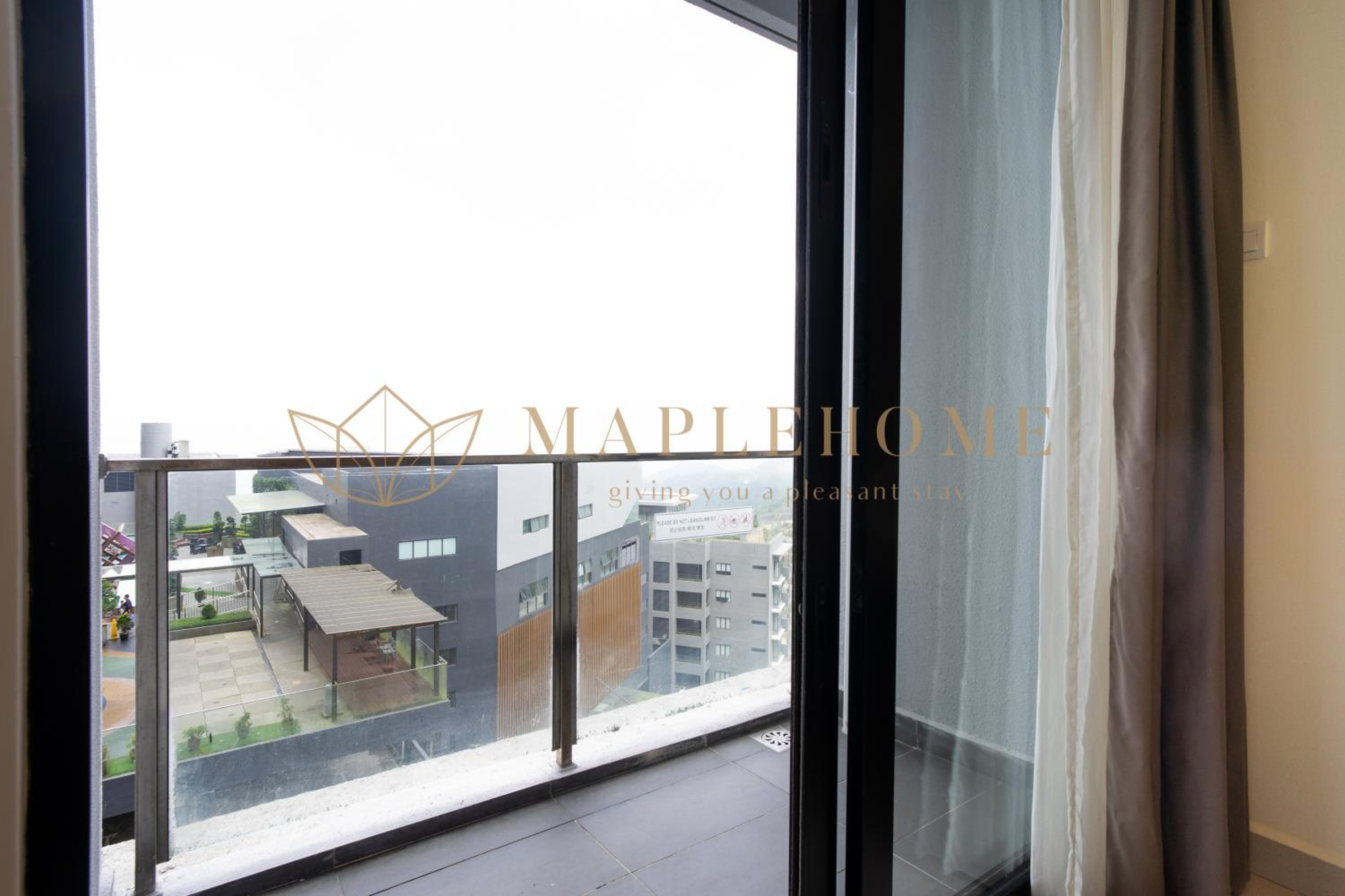 Premier Queen Suite - Photo 14