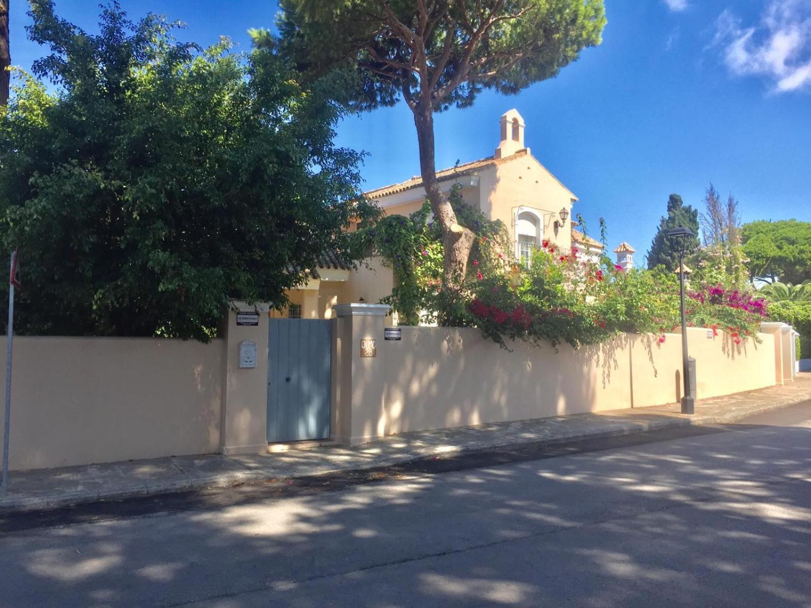 Villa with Garden View photo 3