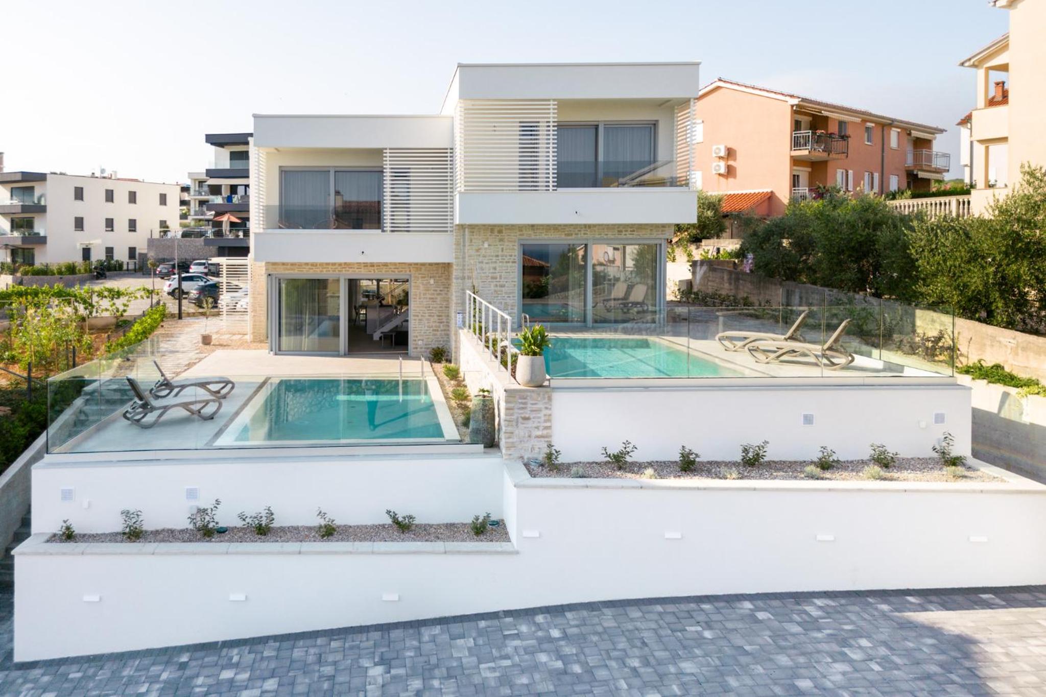 Three-Bedroom Villa photo 3