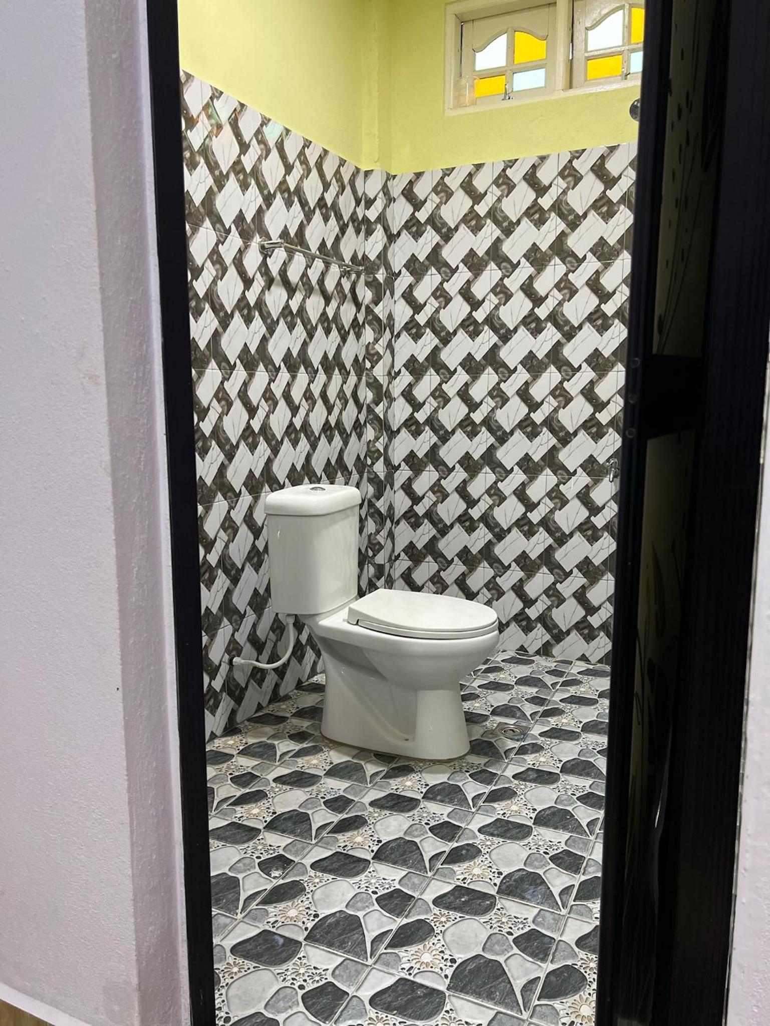 Standard Queen Room photo 2