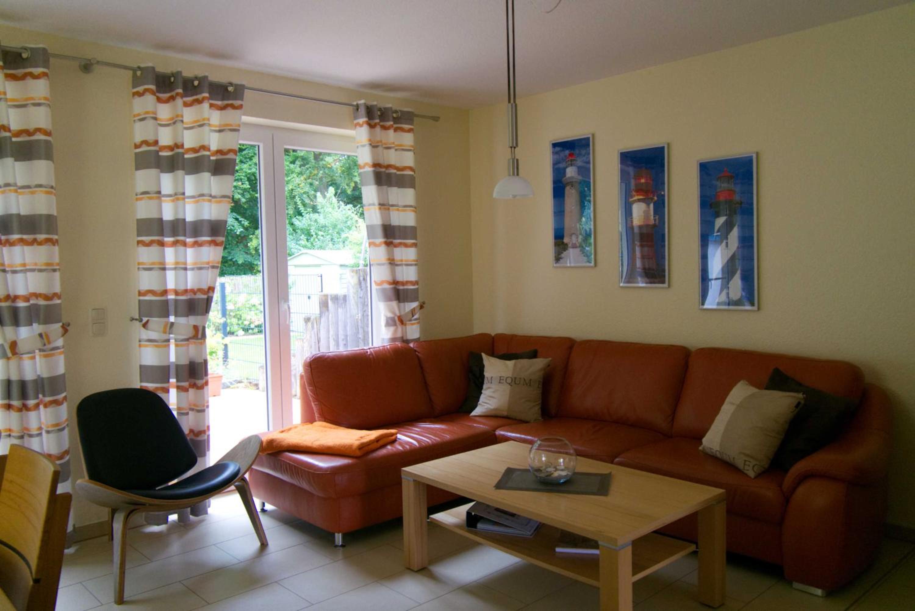 Three-Bedroom House photo 3