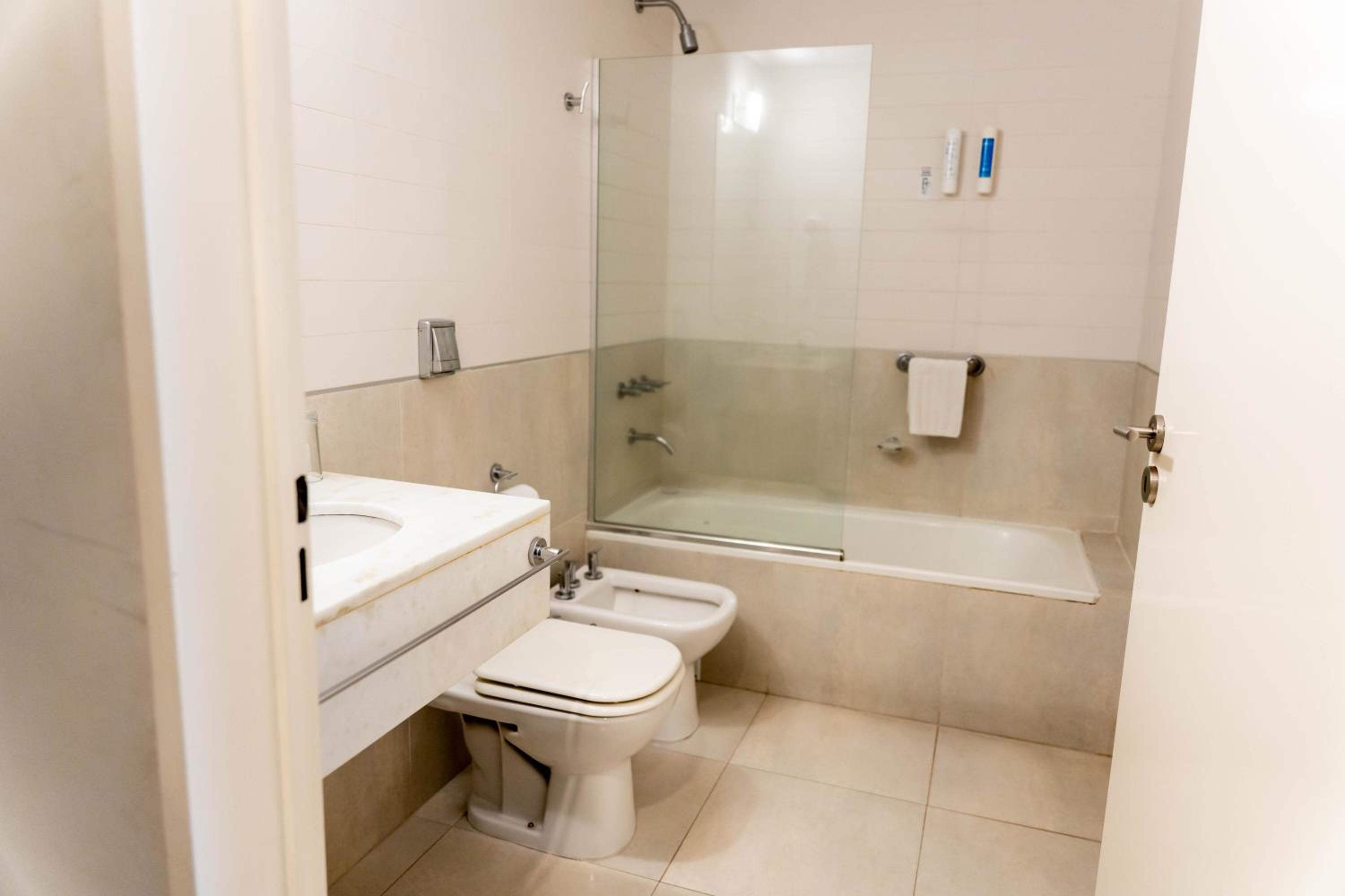 Standard Triple Room photo 2