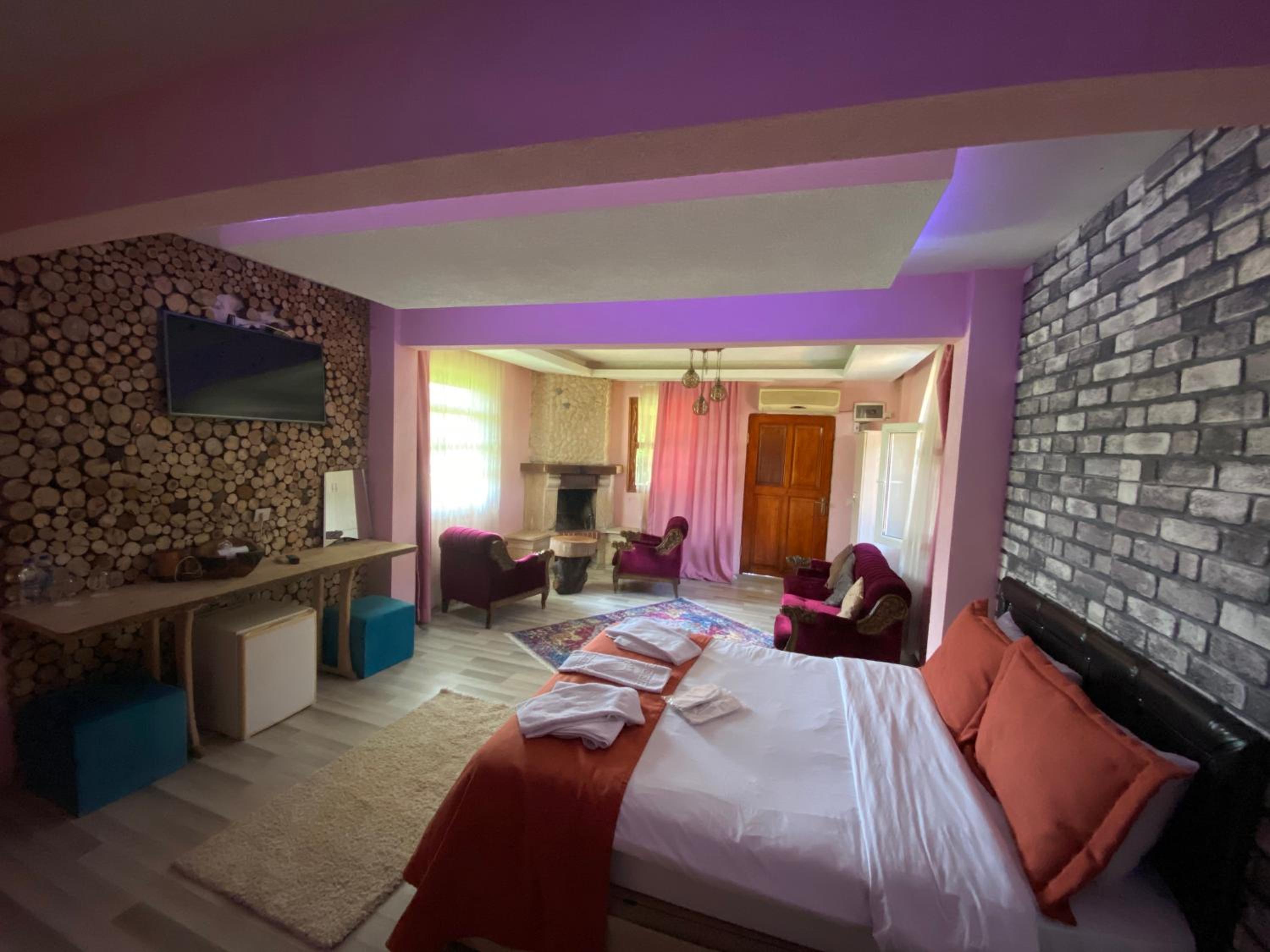 Large Double Room