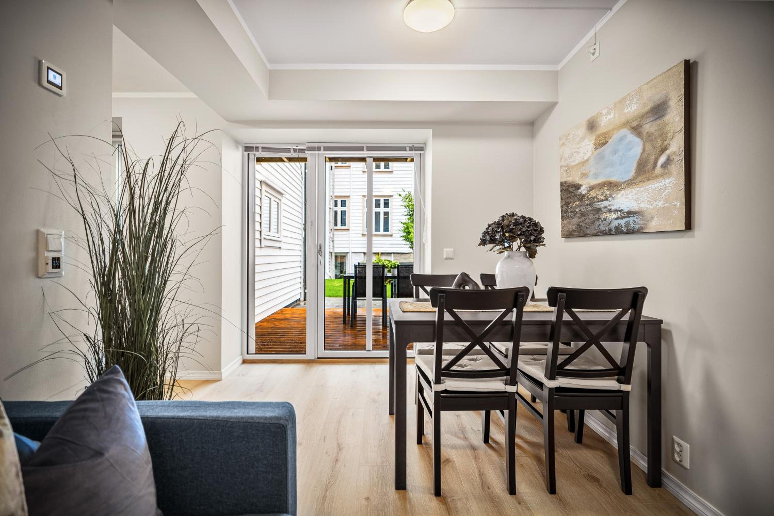 Apartment with Garden View - Photo 12