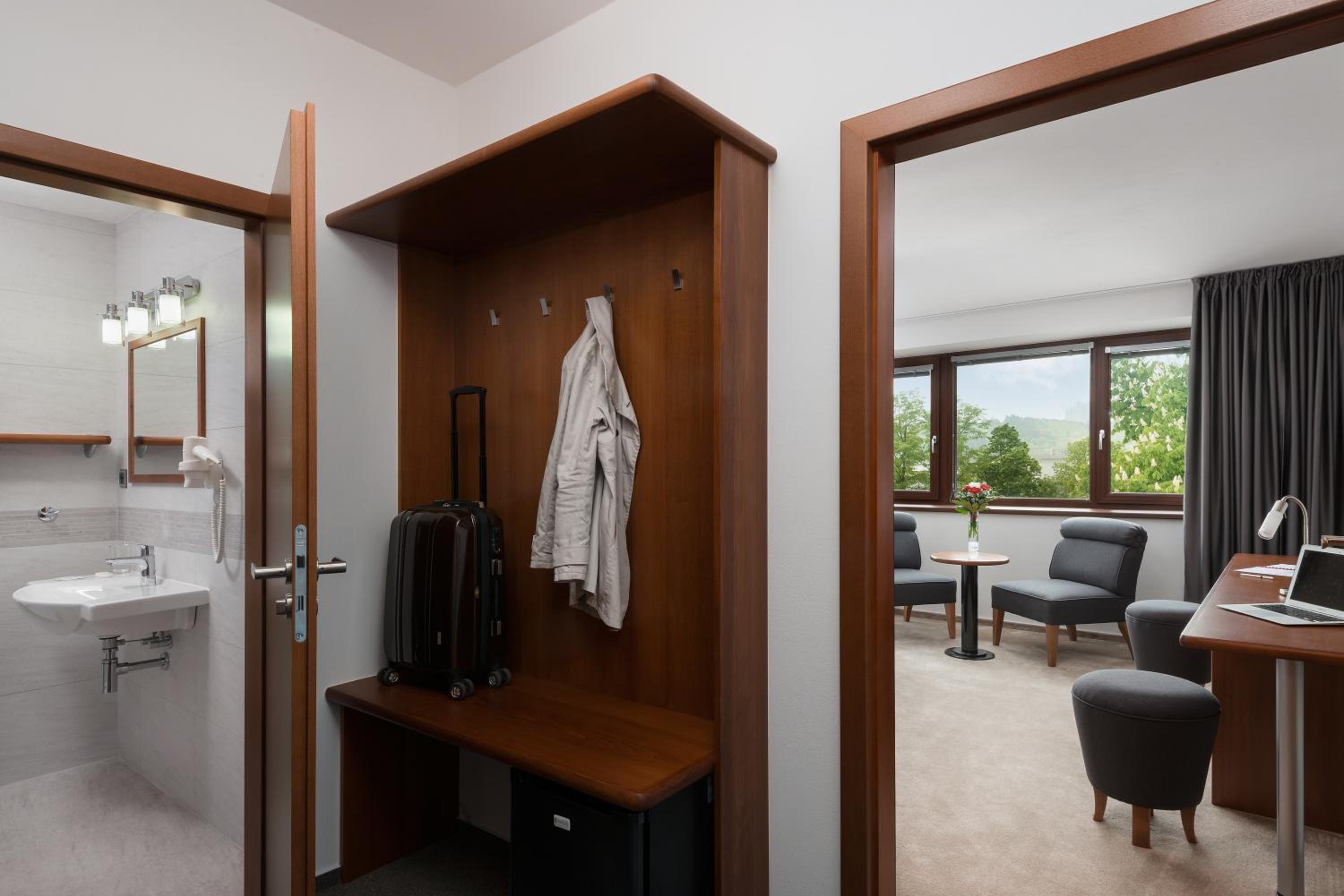 Deluxe Double or Twin Room
