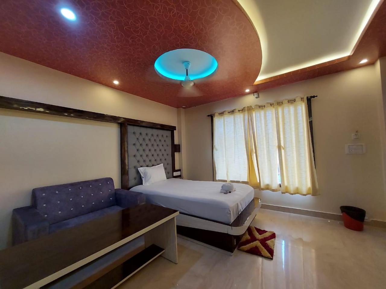 Triple Room with Garden View
