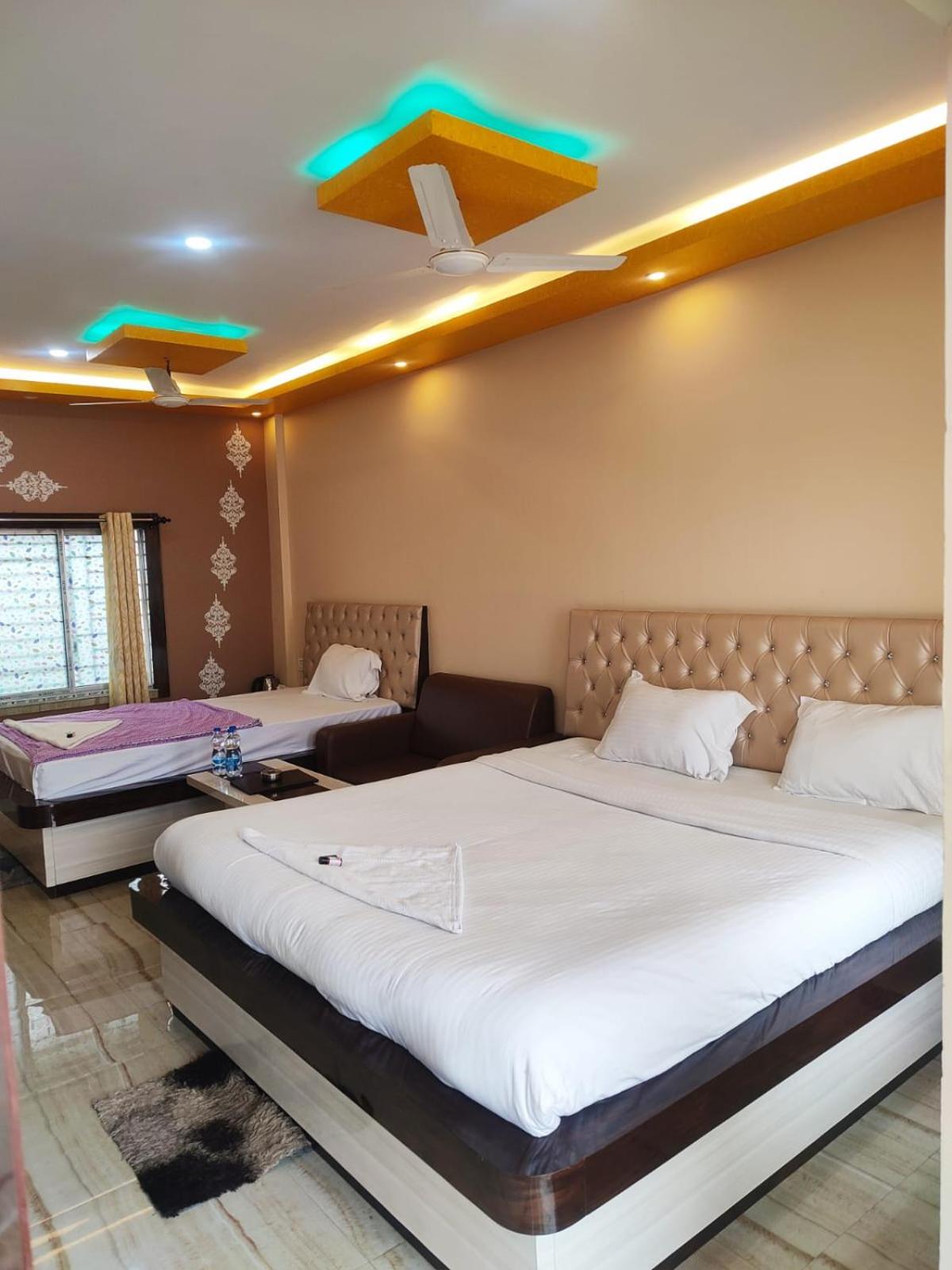 Superior Triple Room with Sea View photo 3