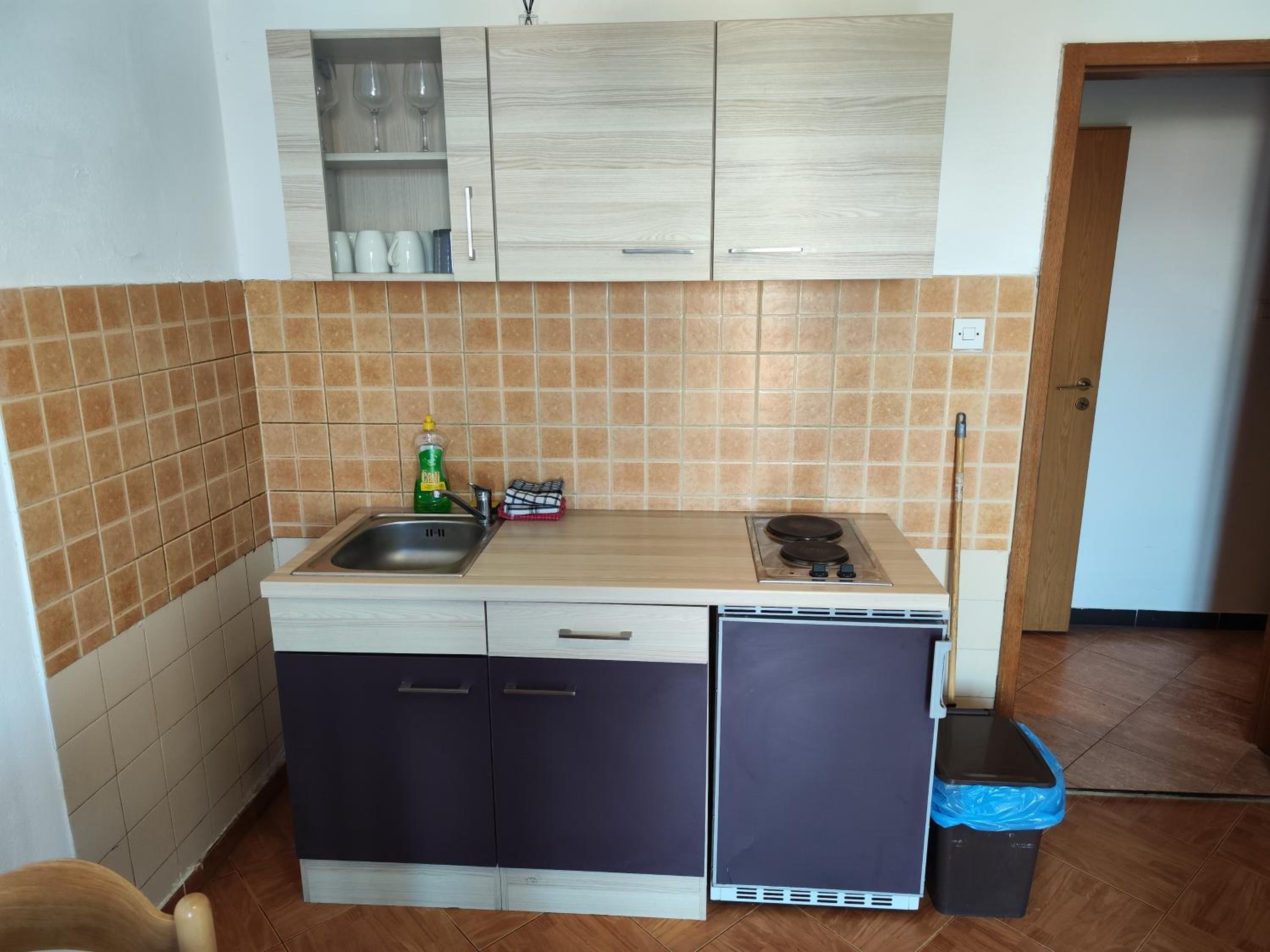 Apartment with Sea View - Photo 3