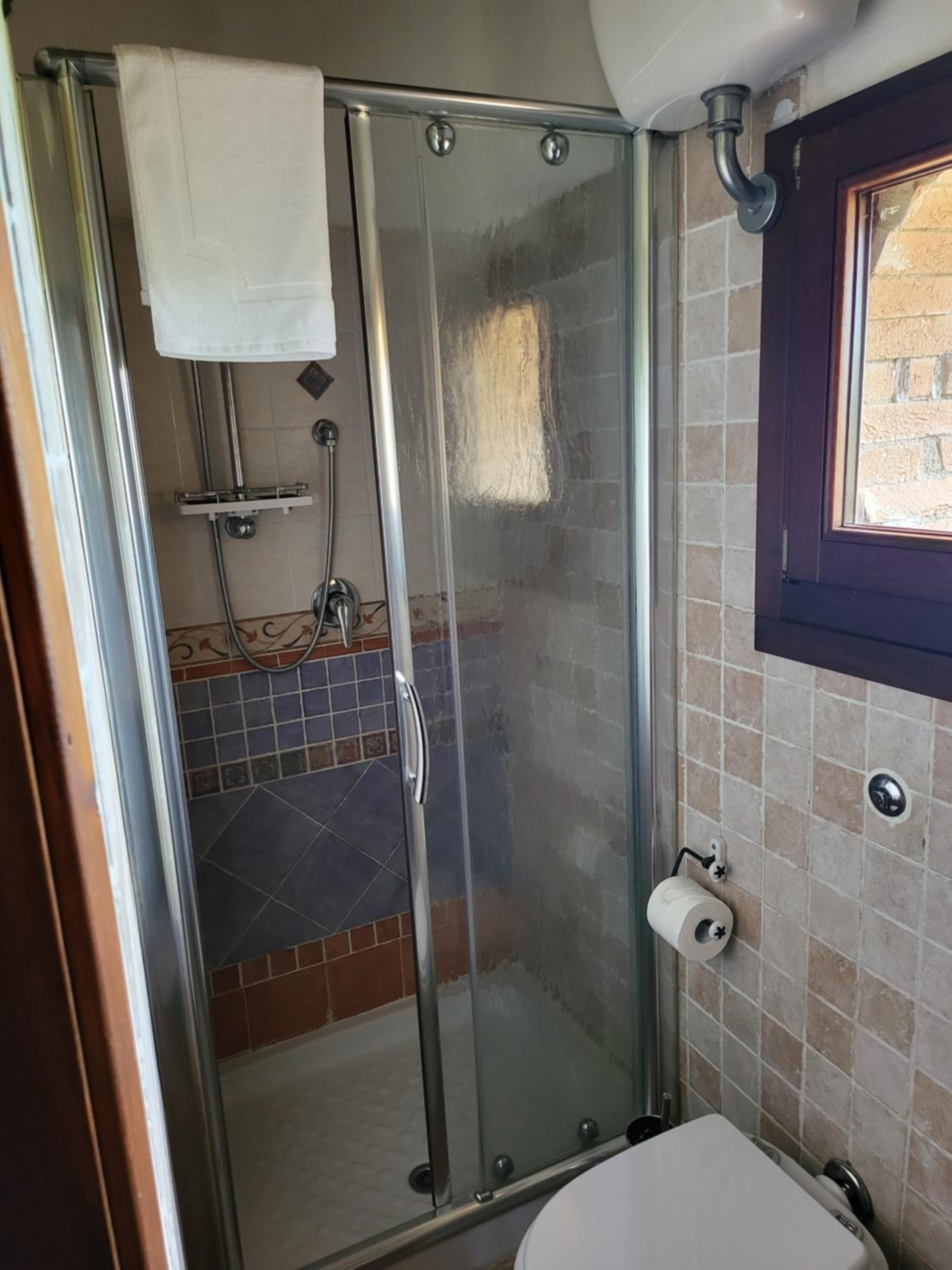 Budget Double Room photo 3