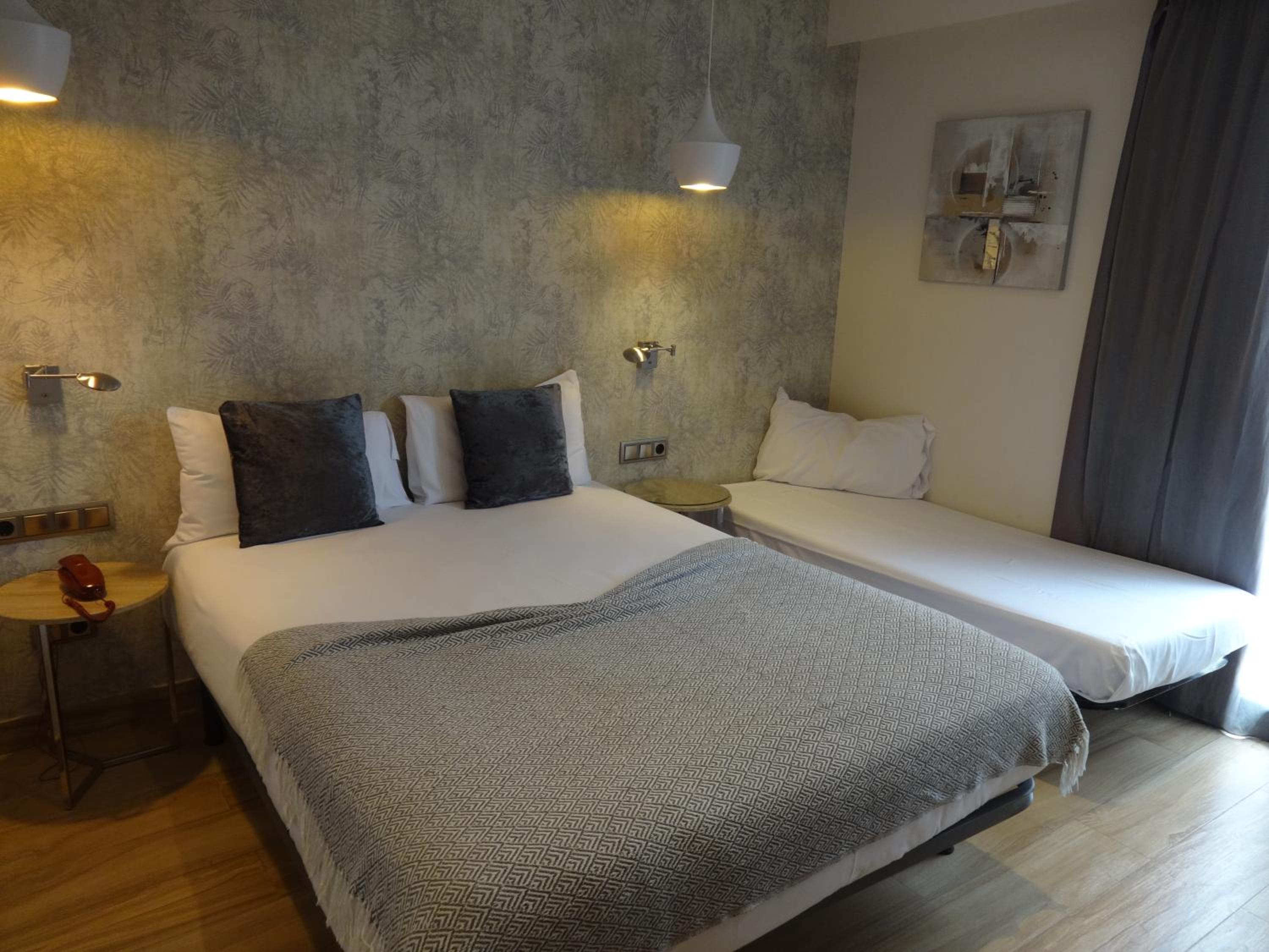 Habitación Doble con Cama Supletoria