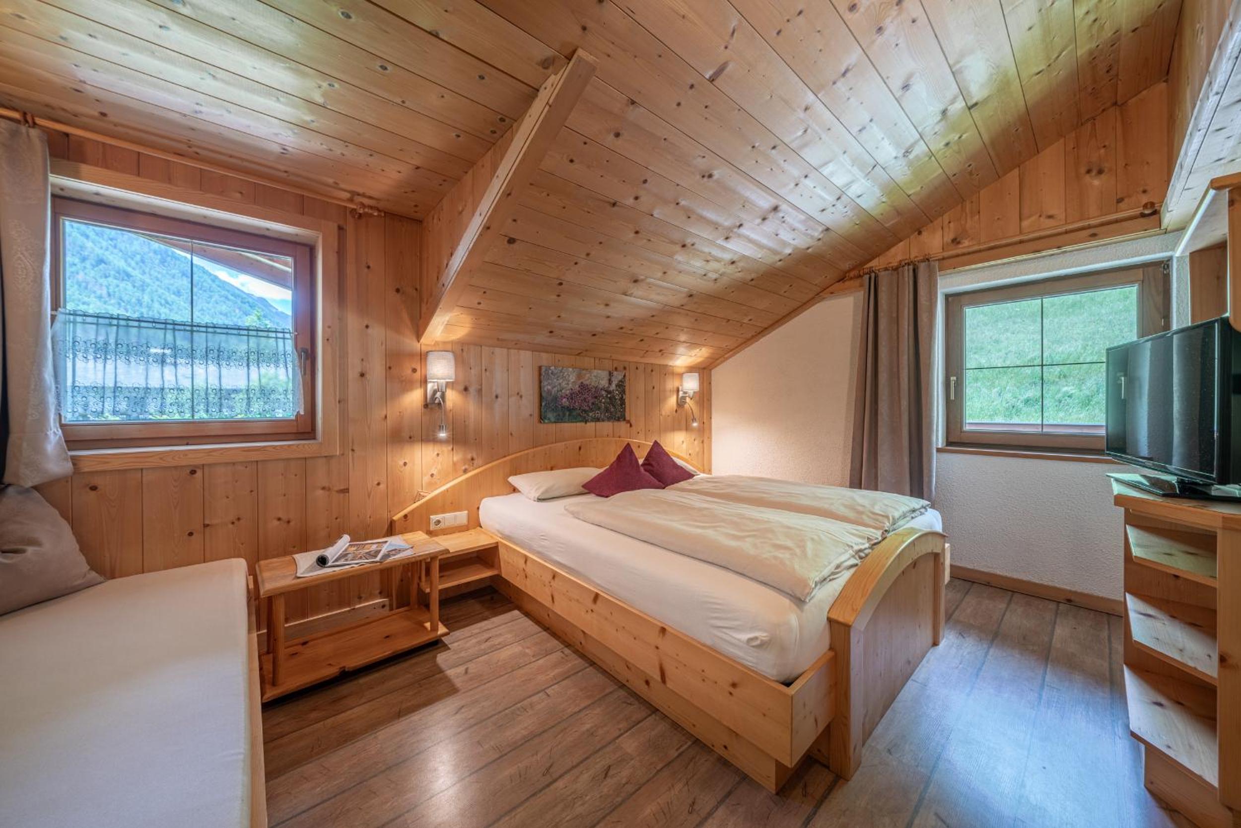 Family Room with Mountain View