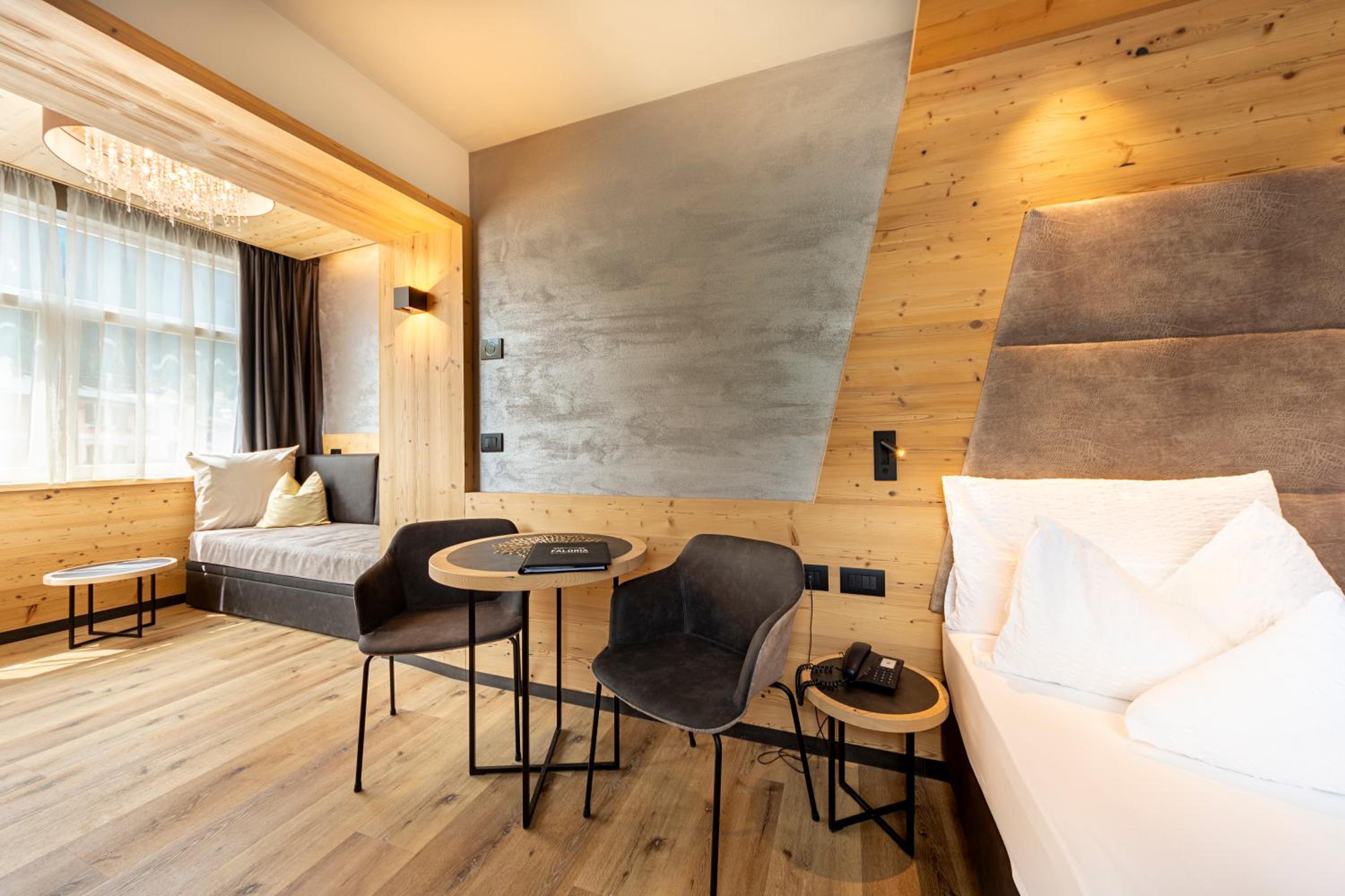 Superior Suite - Photo 1