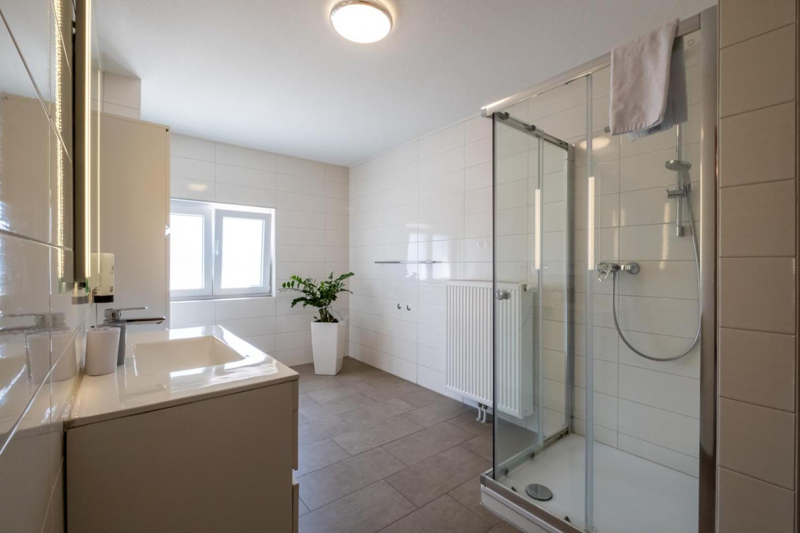 Two-Bedroom Apartment - Photo 9