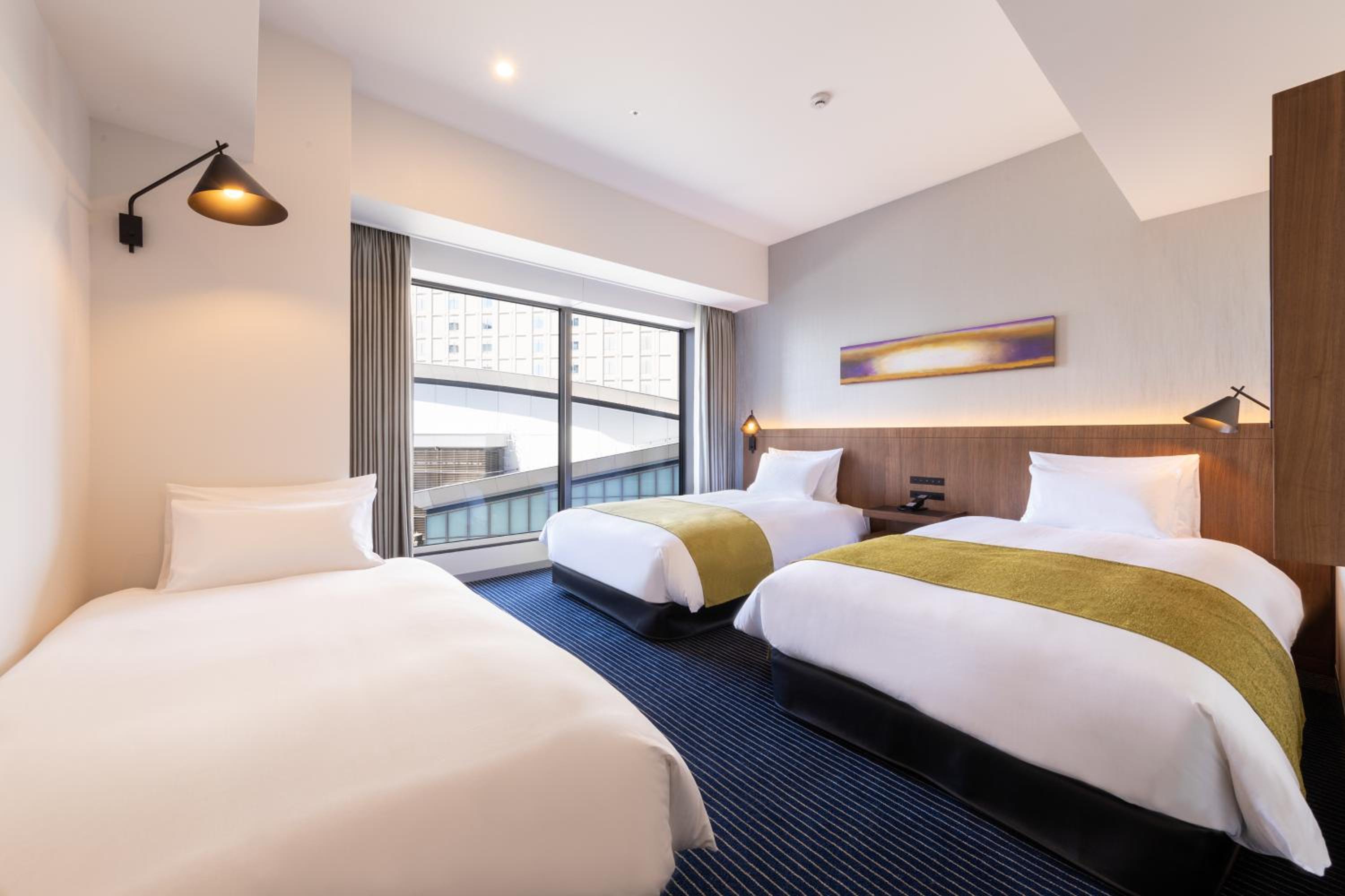 High Floor Twin Room with Extra Bed - Non-Smoking - Photo 1