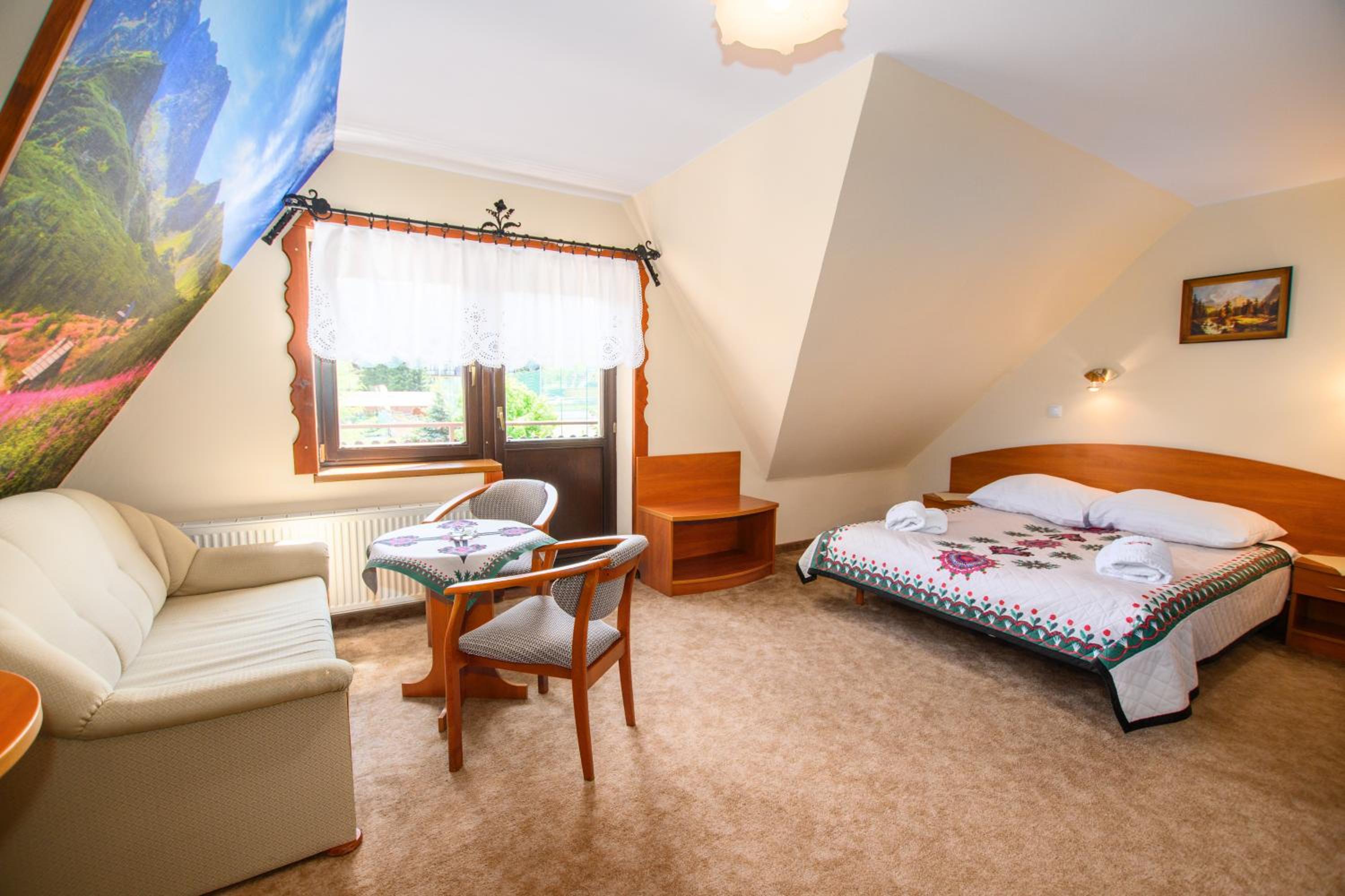 Double or Twin Room - Photo 11