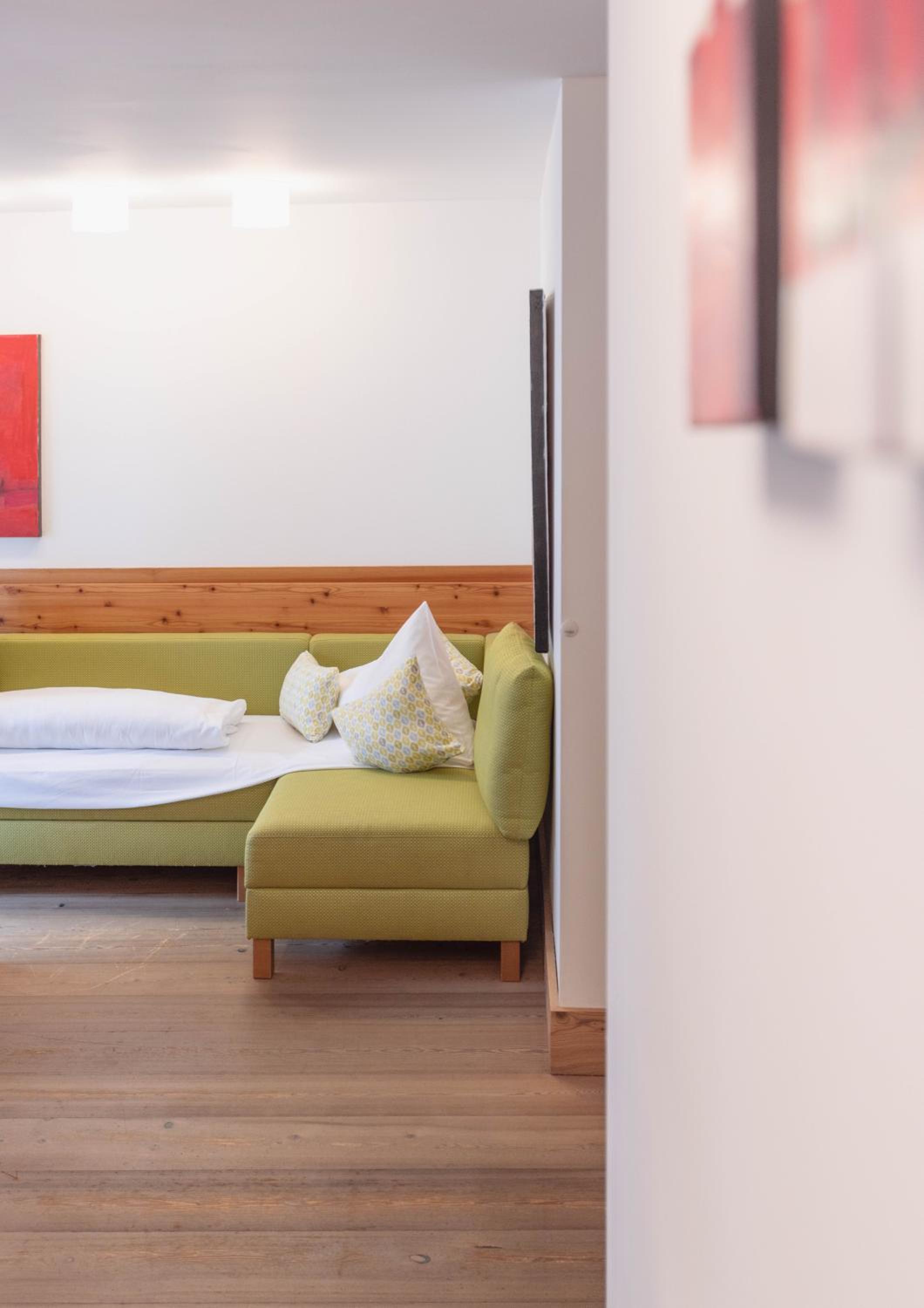 Junior Suite with Balcony - Photo 7