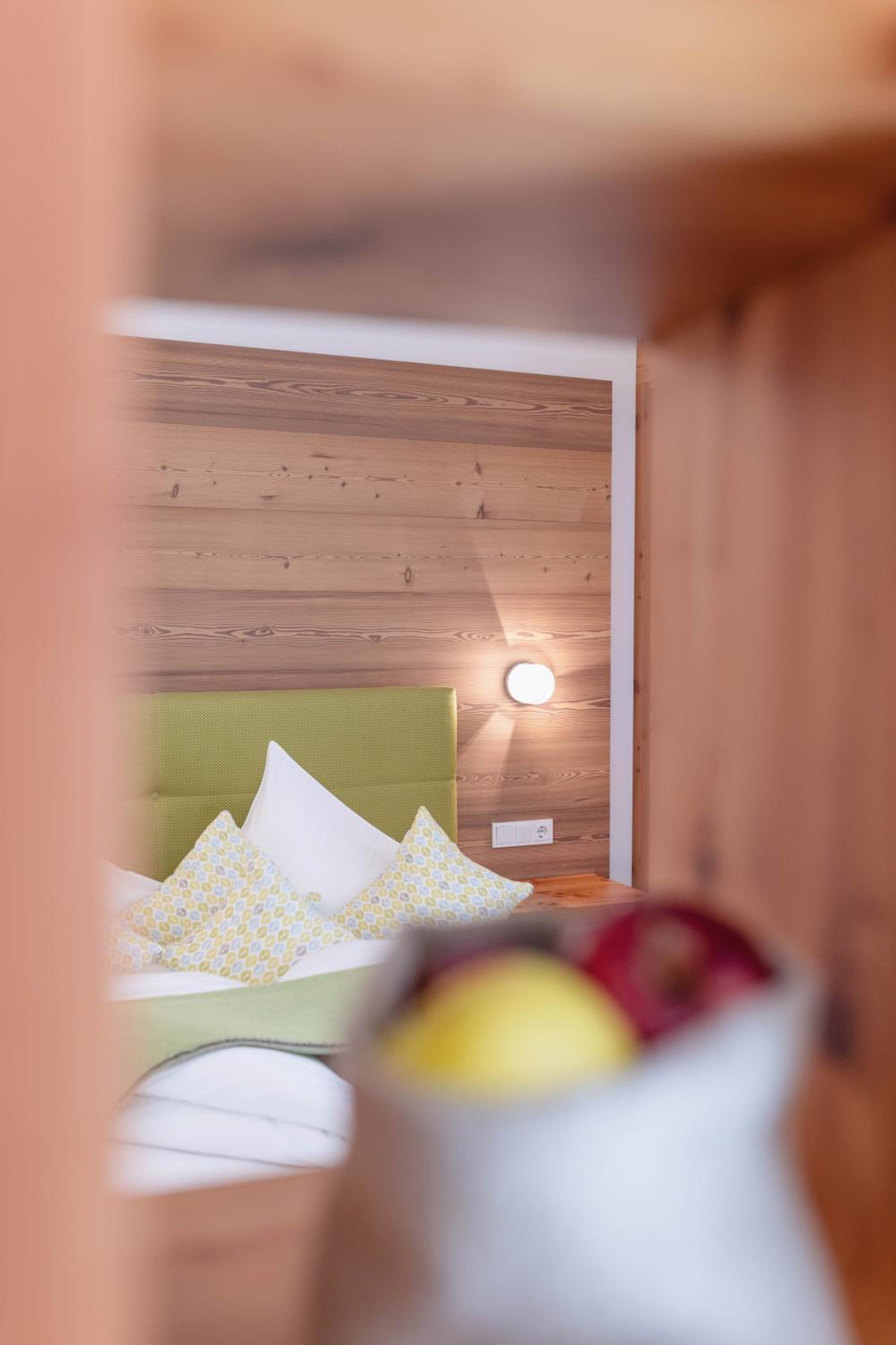 Junior Suite with Balcony - Photo 6