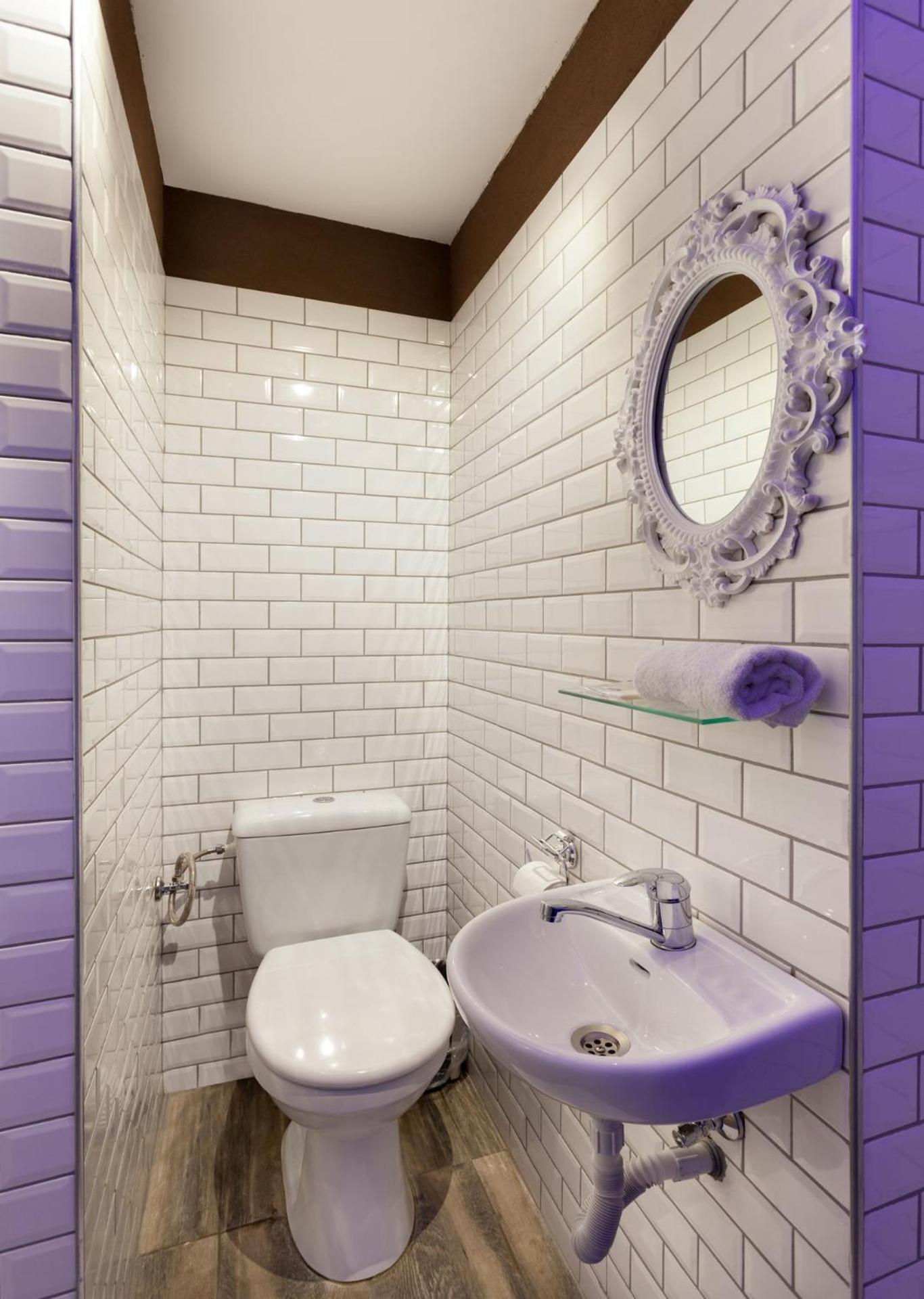 Budget Double Room photo 3