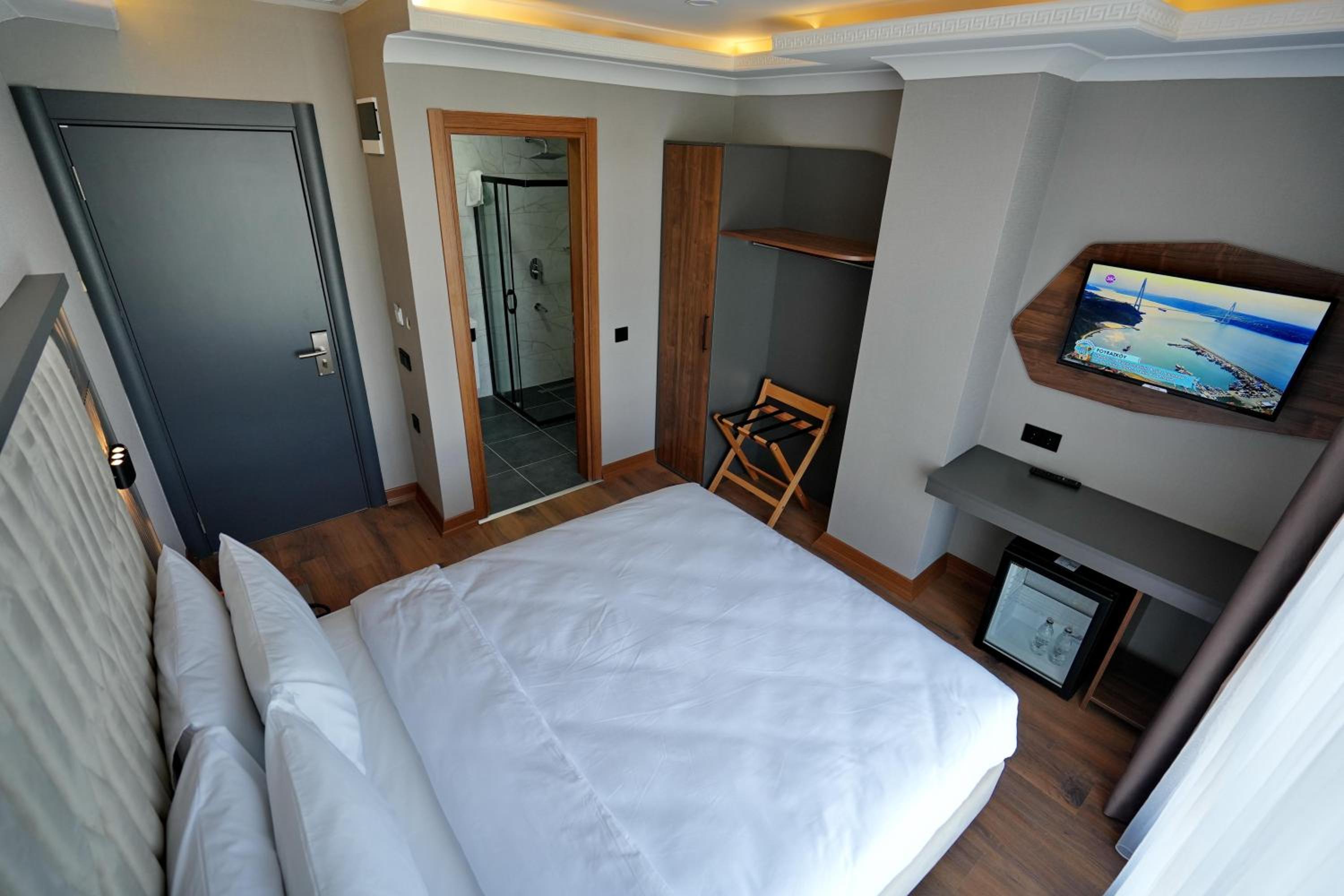 Deluxe Double Room - Photo 5