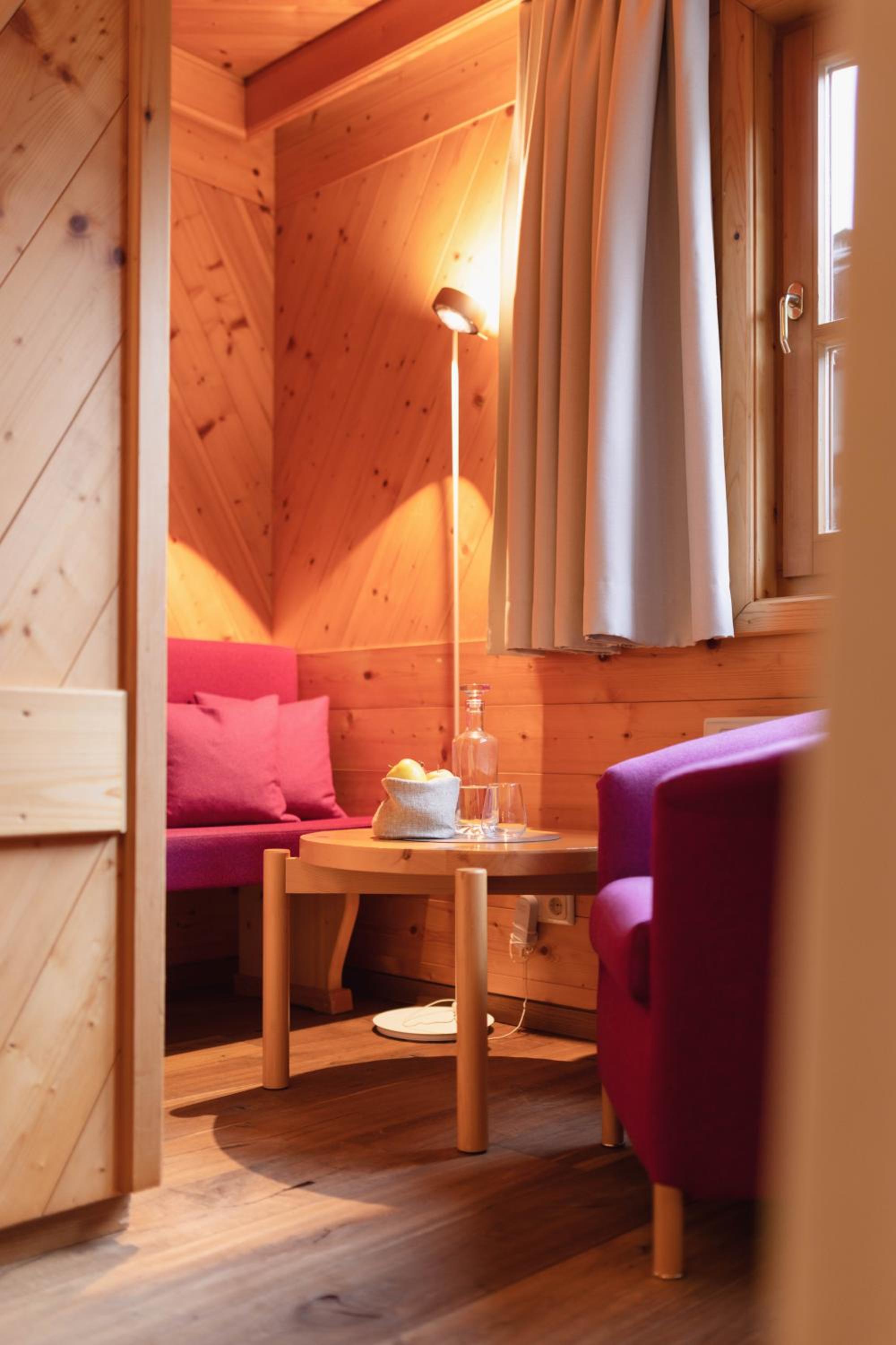 Double Room with Balcony - Photo 7