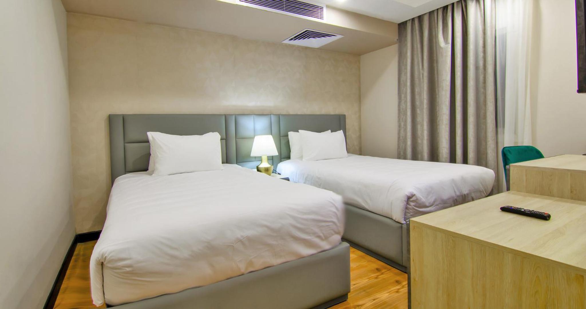 Standard Double or Twin Room - Photo 4