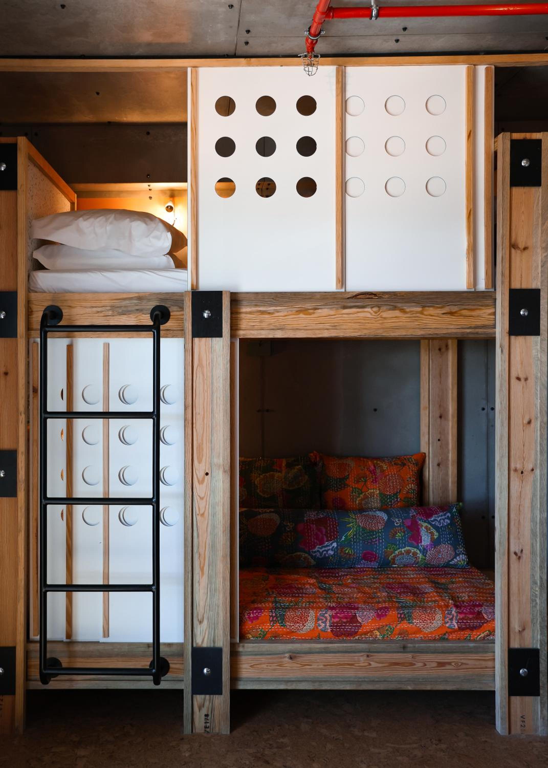 Standard Quadruple Room - Photo 7
