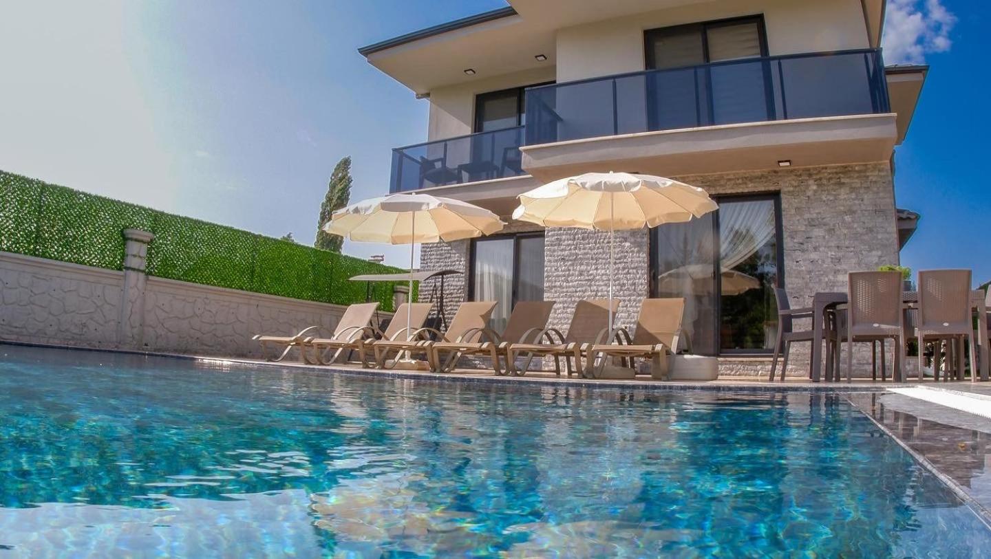 Villa With Private Pool photo 3