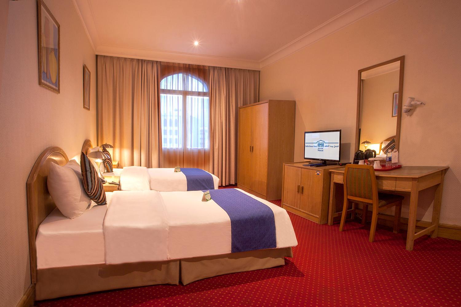 Standard Twin Room - Photo 1