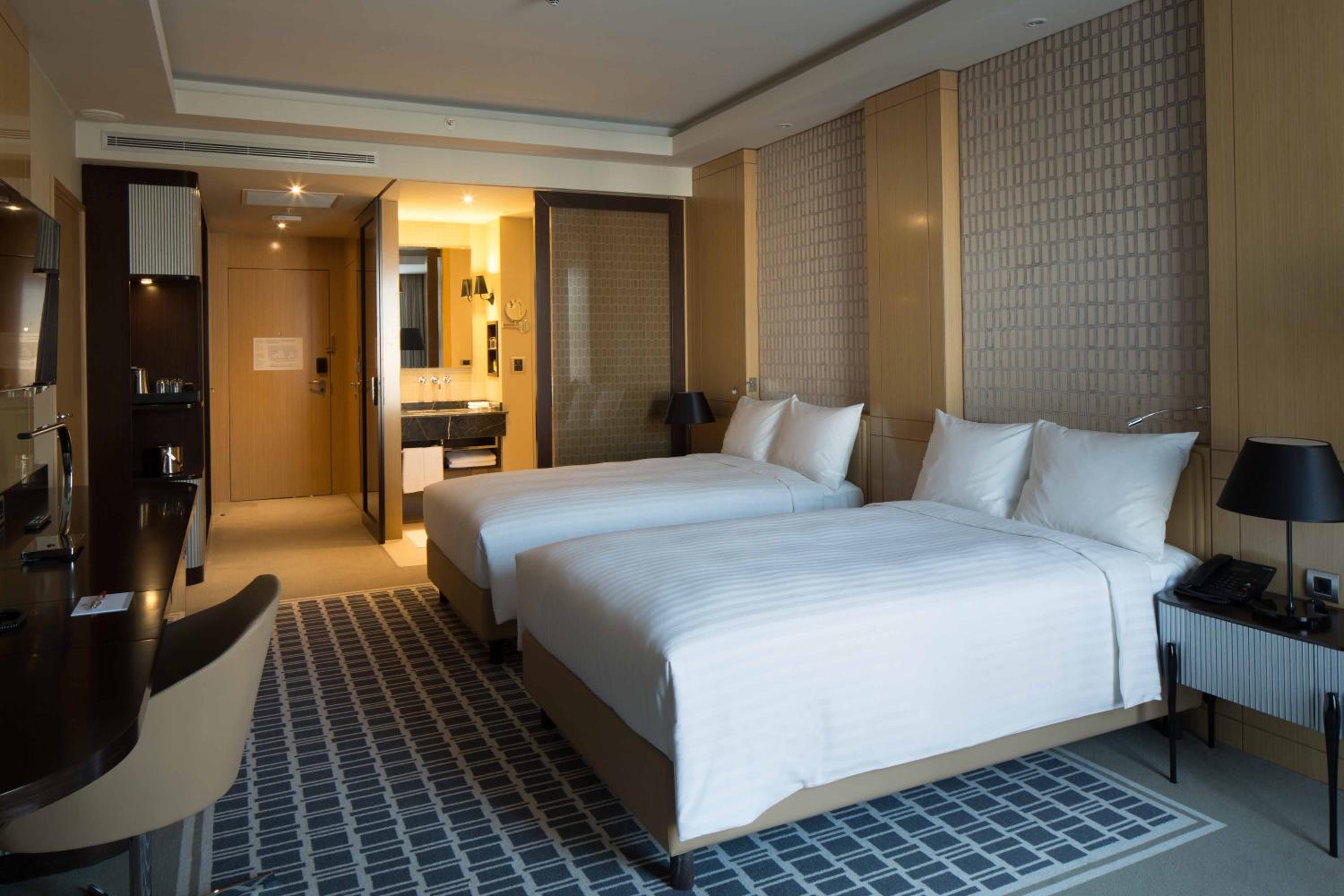 Square View Room, 1 King