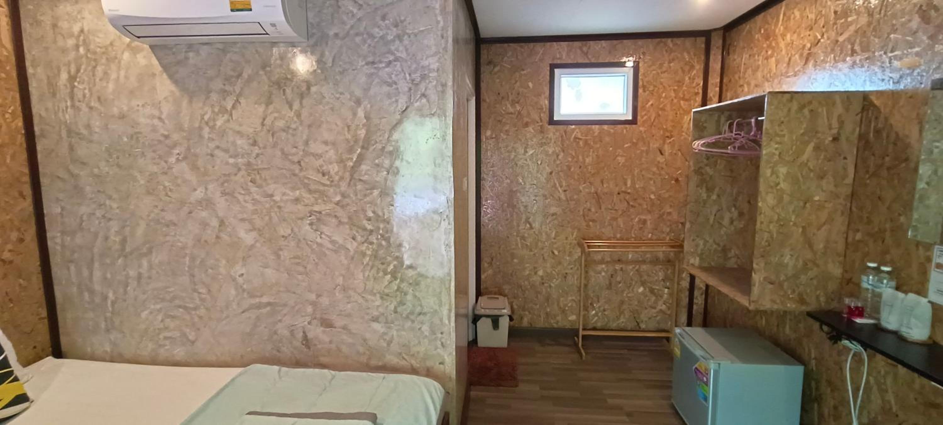 King Room with Balcony photo 2