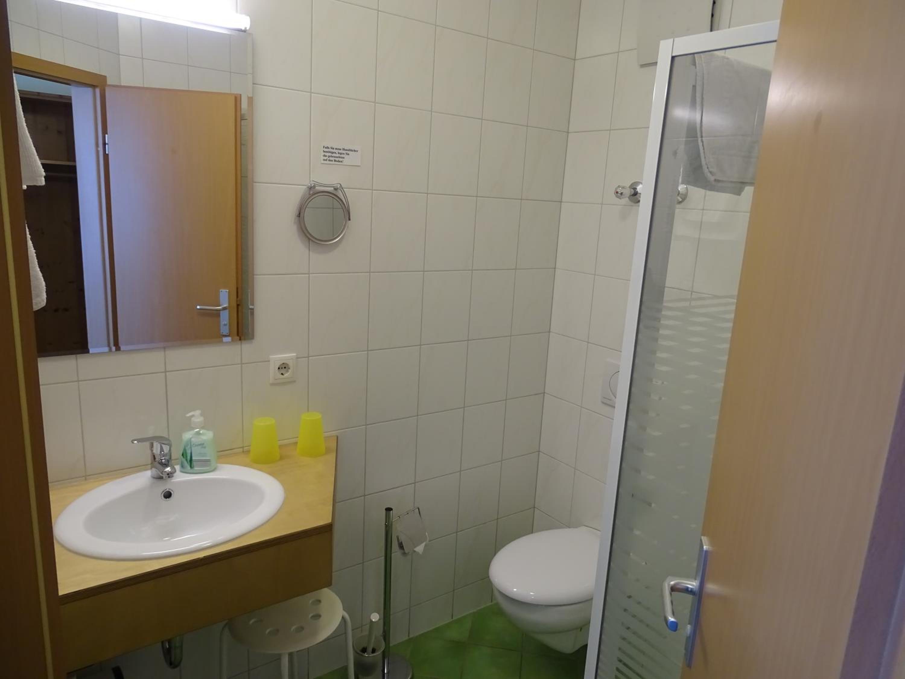 Standard Room with Two Single Beds photo 3